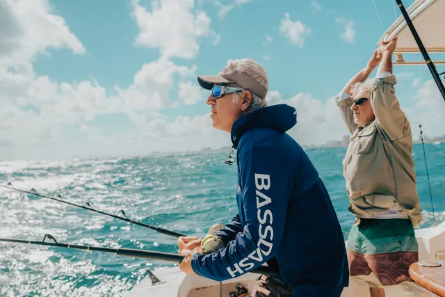 Rent a motor yacht in Hollywood, FL, United States near me