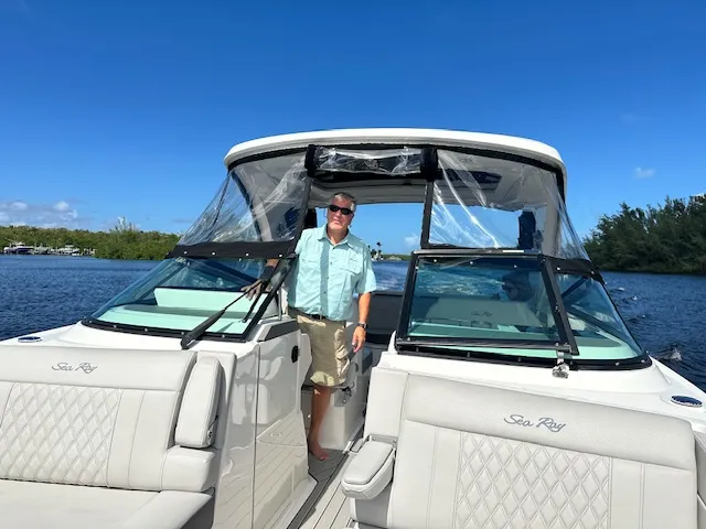 Rent a SEA RAY BOATS bow rider in Delray Beach, FL near me
