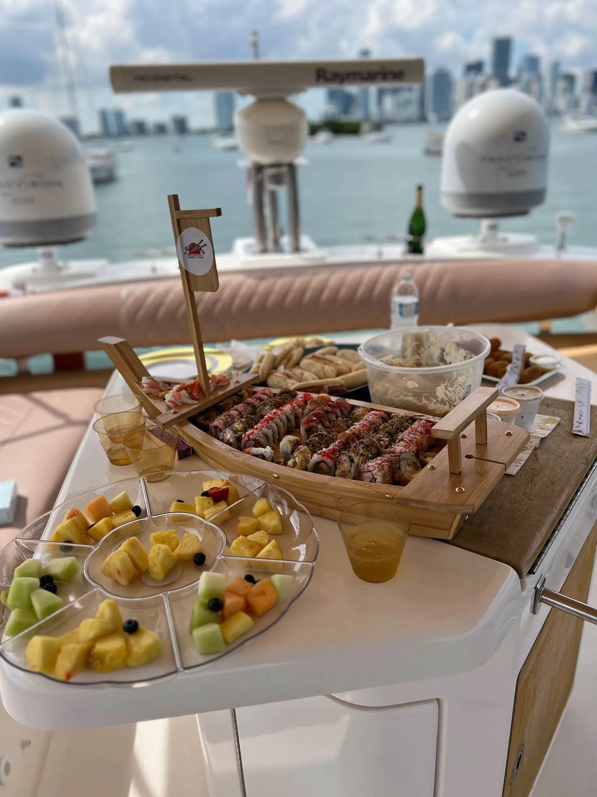 BEAUTIFUL 60 AZIMUT “30 MINS FREE”