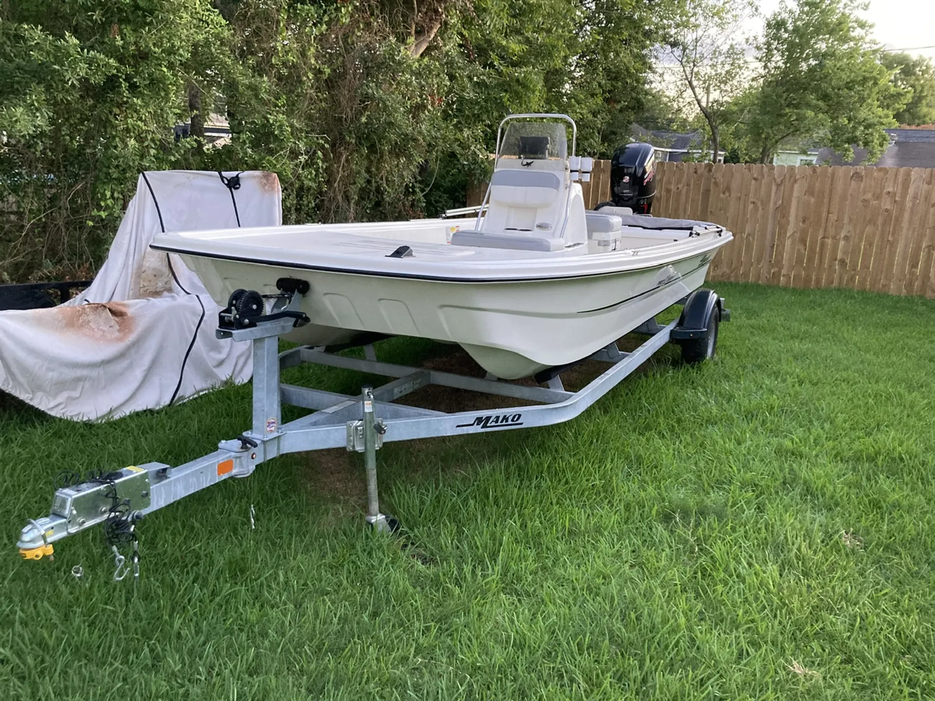 Stable Mako bay boat out of La Porte, TX