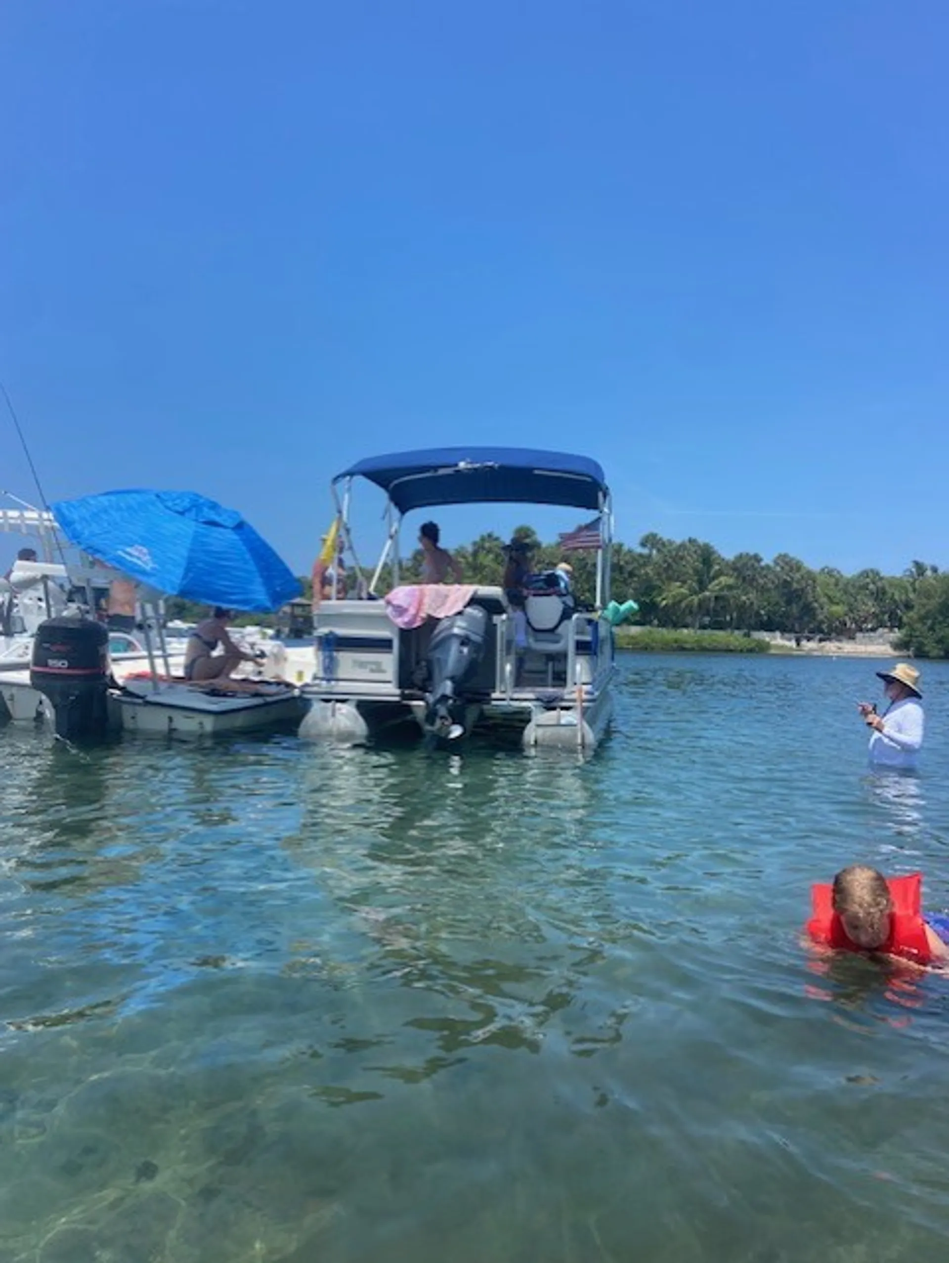 Cruise SE Florida's Waterways on Fun & Comfortable Pontoon Boat