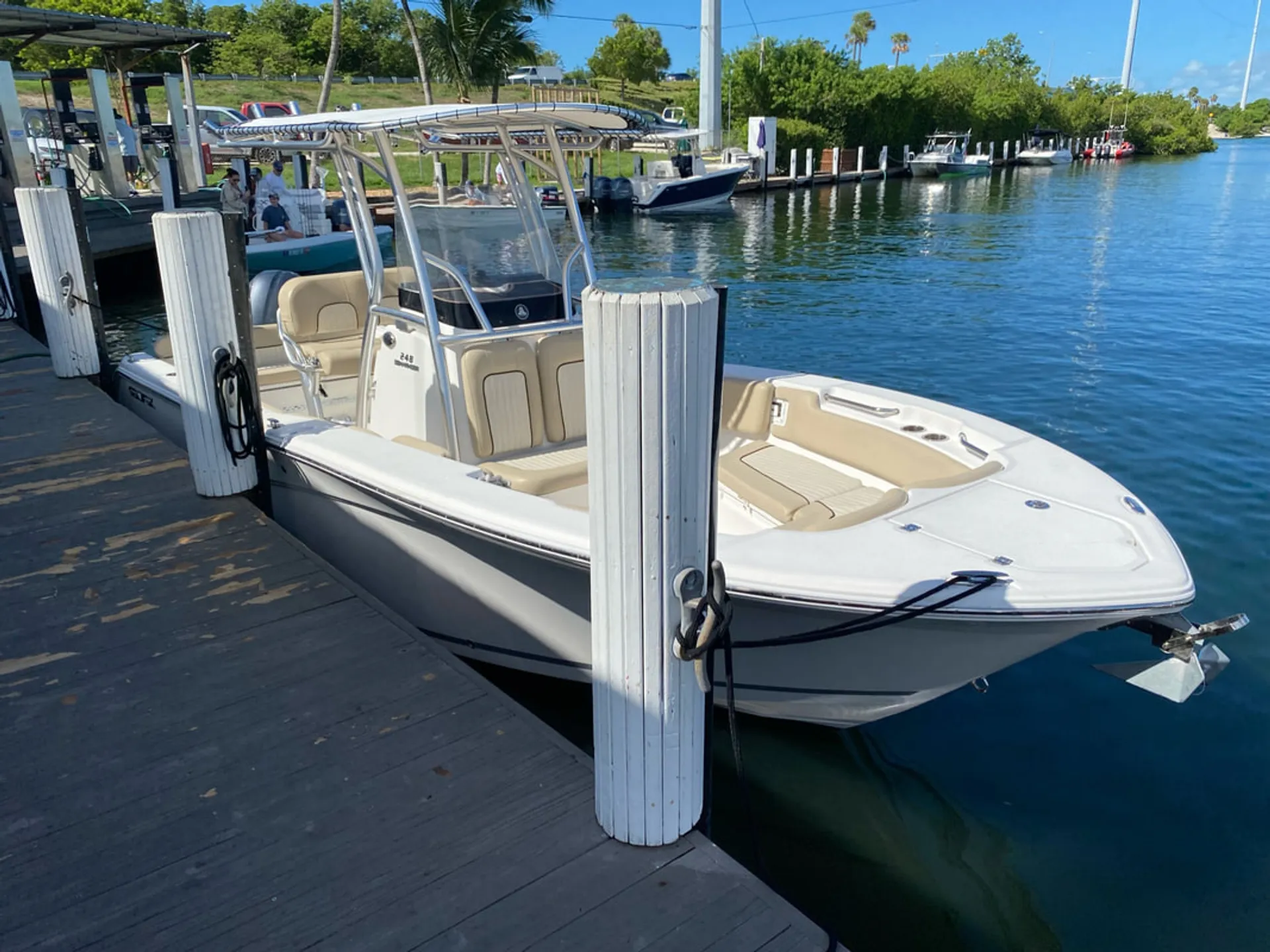 SEA FOX 246 COMMANDER in Islamorada, FL — photo 2