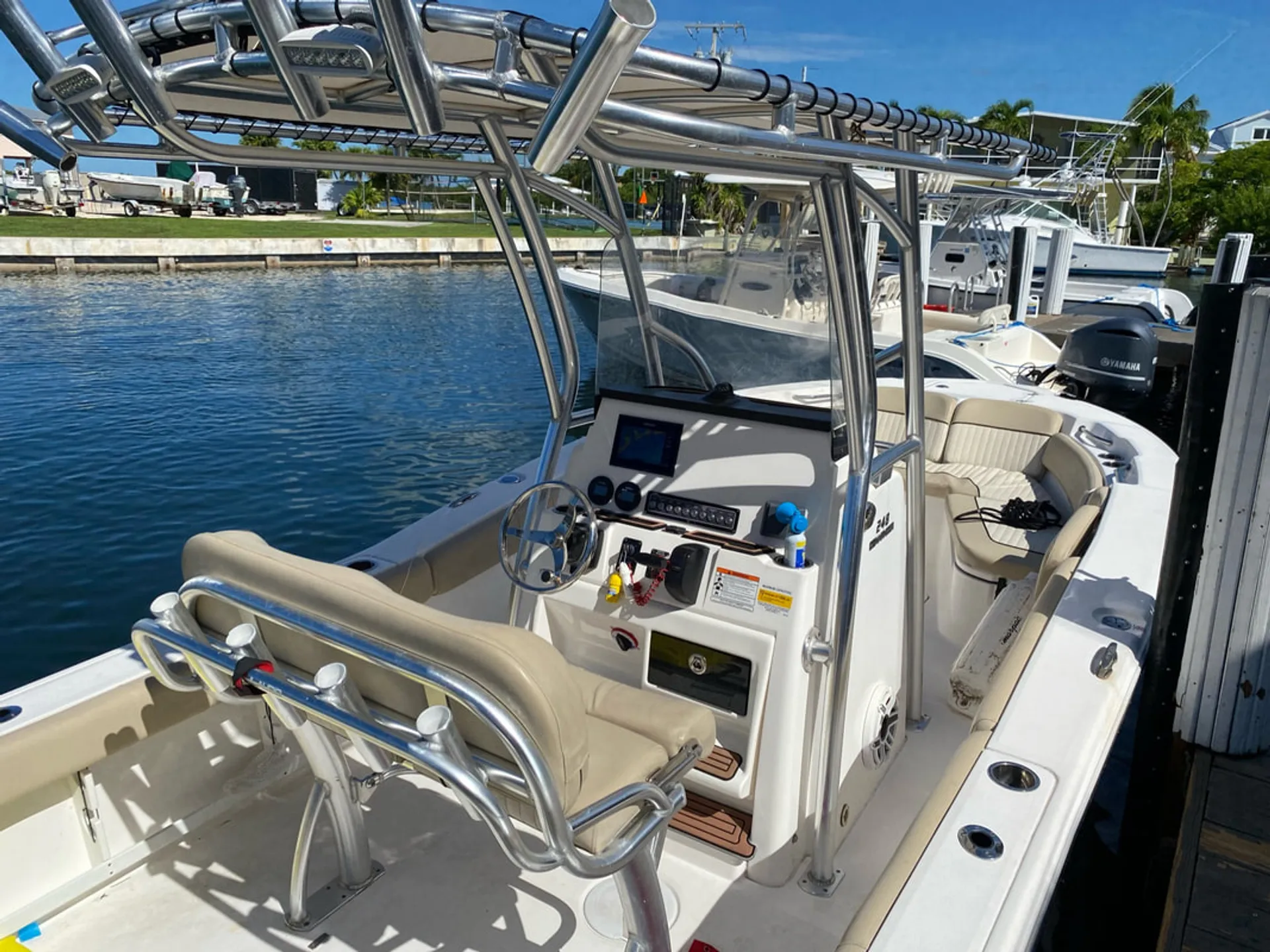 SEA FOX 246 COMMANDER in Islamorada, FL — photo 4