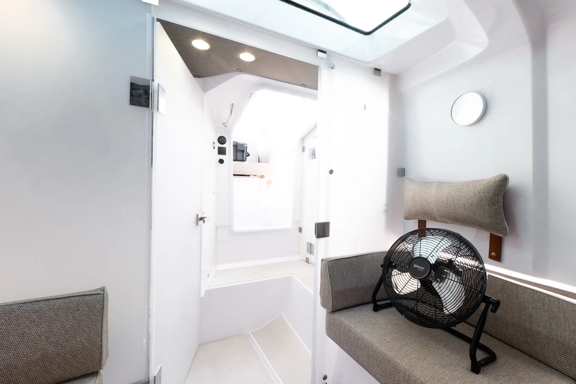 38’ Axopar — Mediterranean Edition