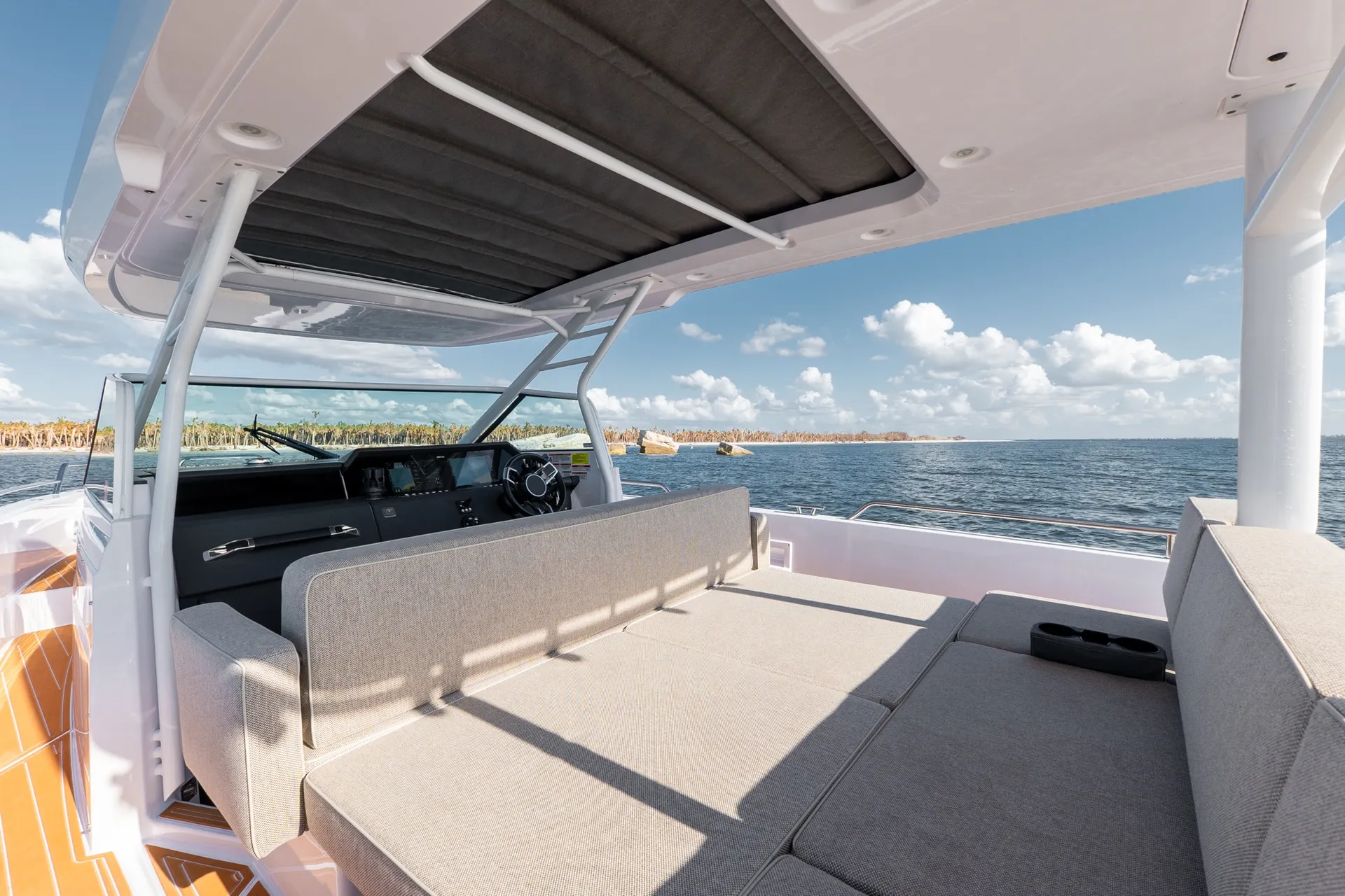 38’ Axopar — Mediterranean Edition