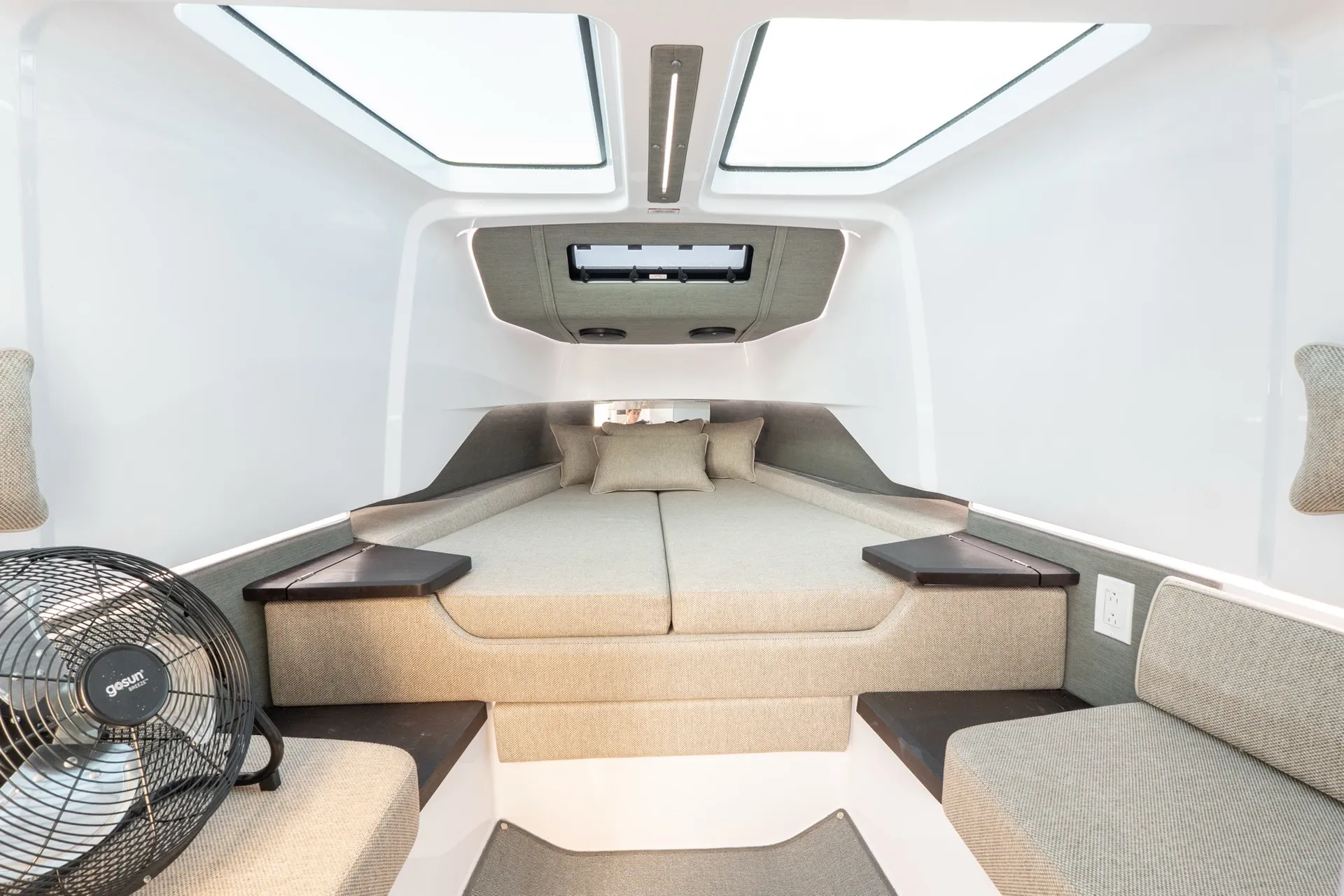 38’ Axopar — Mediterranean Edition