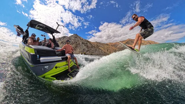 Rent a MALIBU BOATS ski and wakeboard in Chelan, WA near me