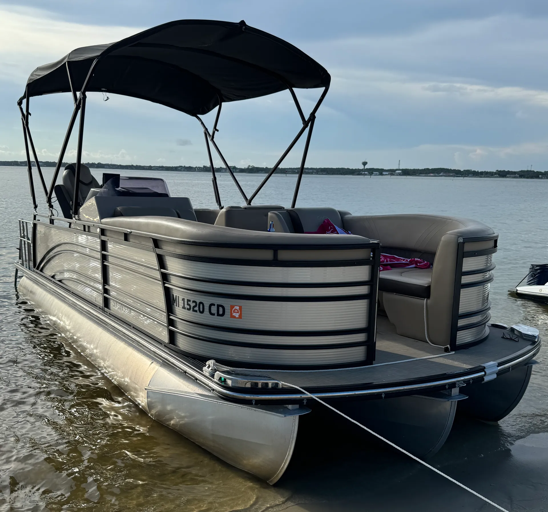 200hp Luxurious 2020 Harris Solstice 220 Tritoon Pontoon