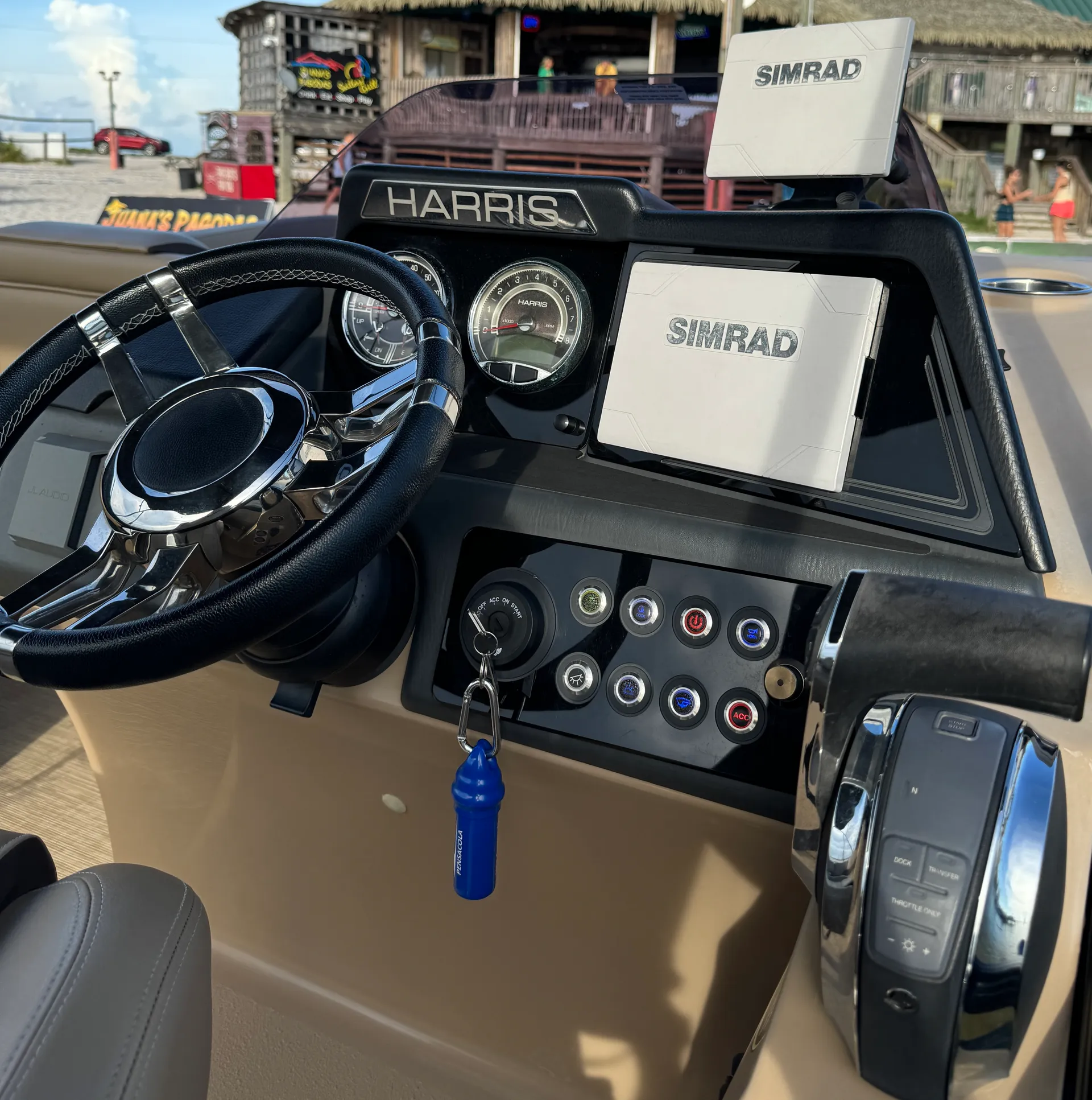 200hp Luxurious 2020 Harris Solstice 220 Tritoon Pontoon