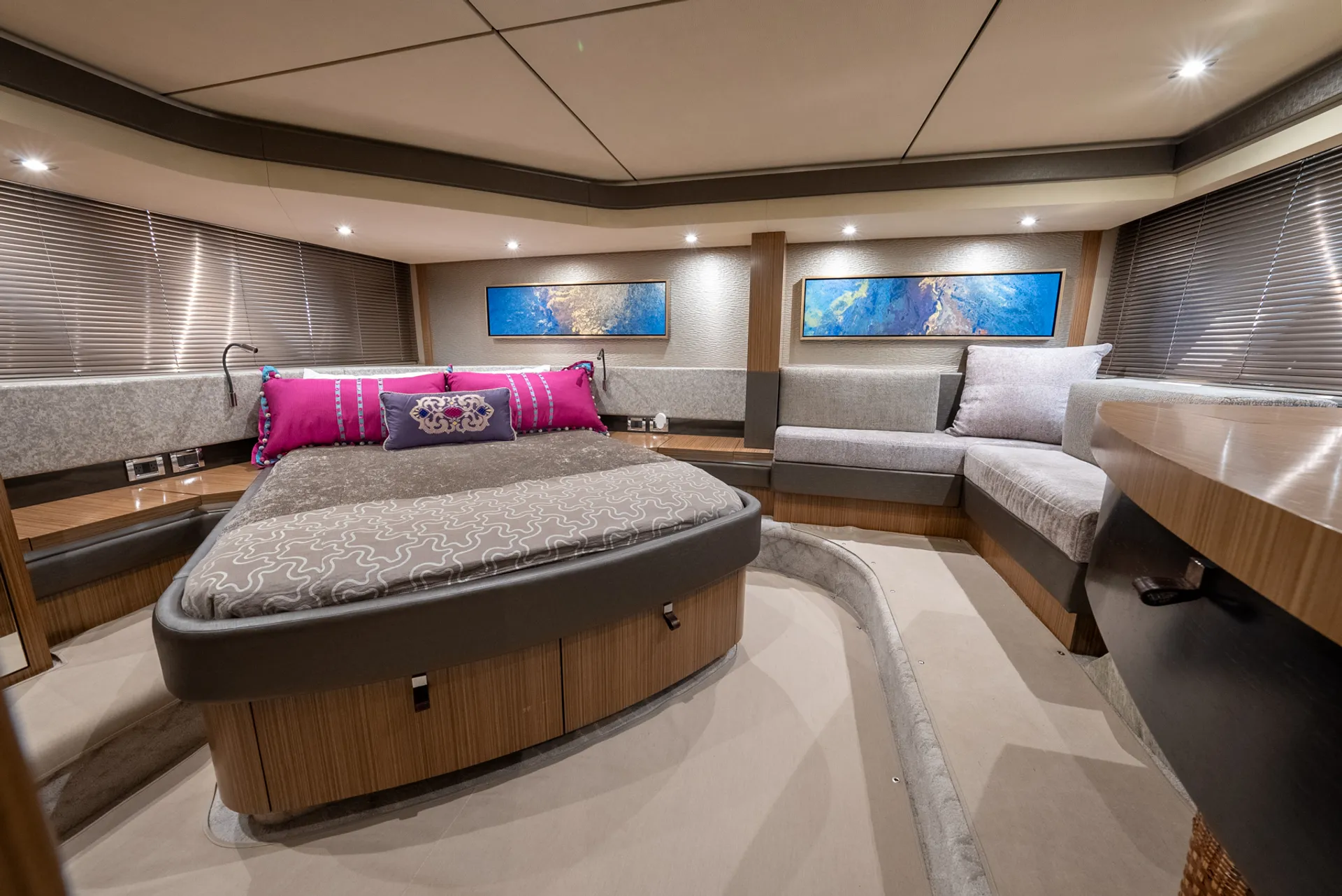 62ft Searay Flybridge Motoryacht, Serving NYC,CT, LI,HAMPTONS