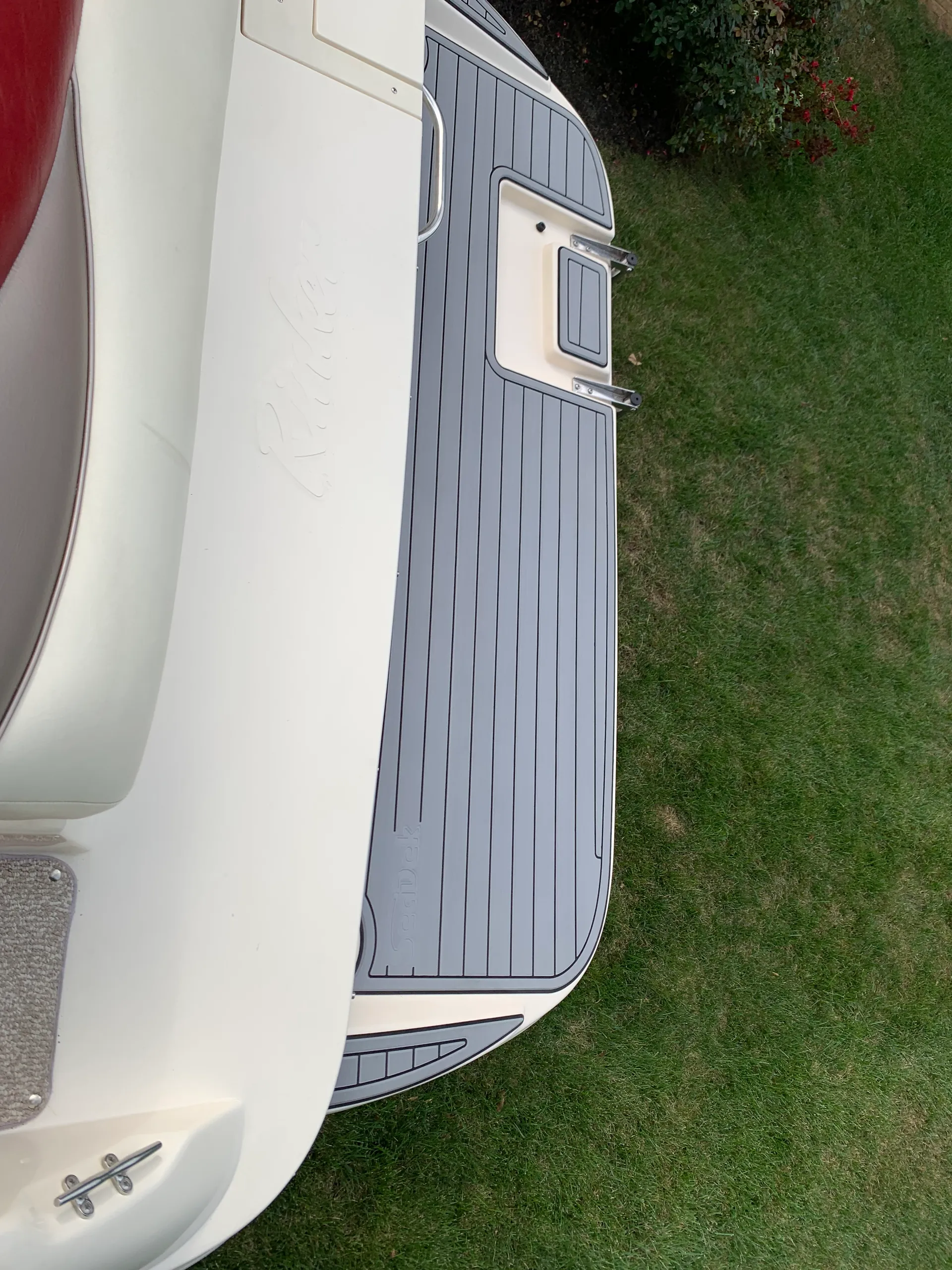 Rinker Boats 232 Captiva Bowrider in Crestwood, KY — photo 10