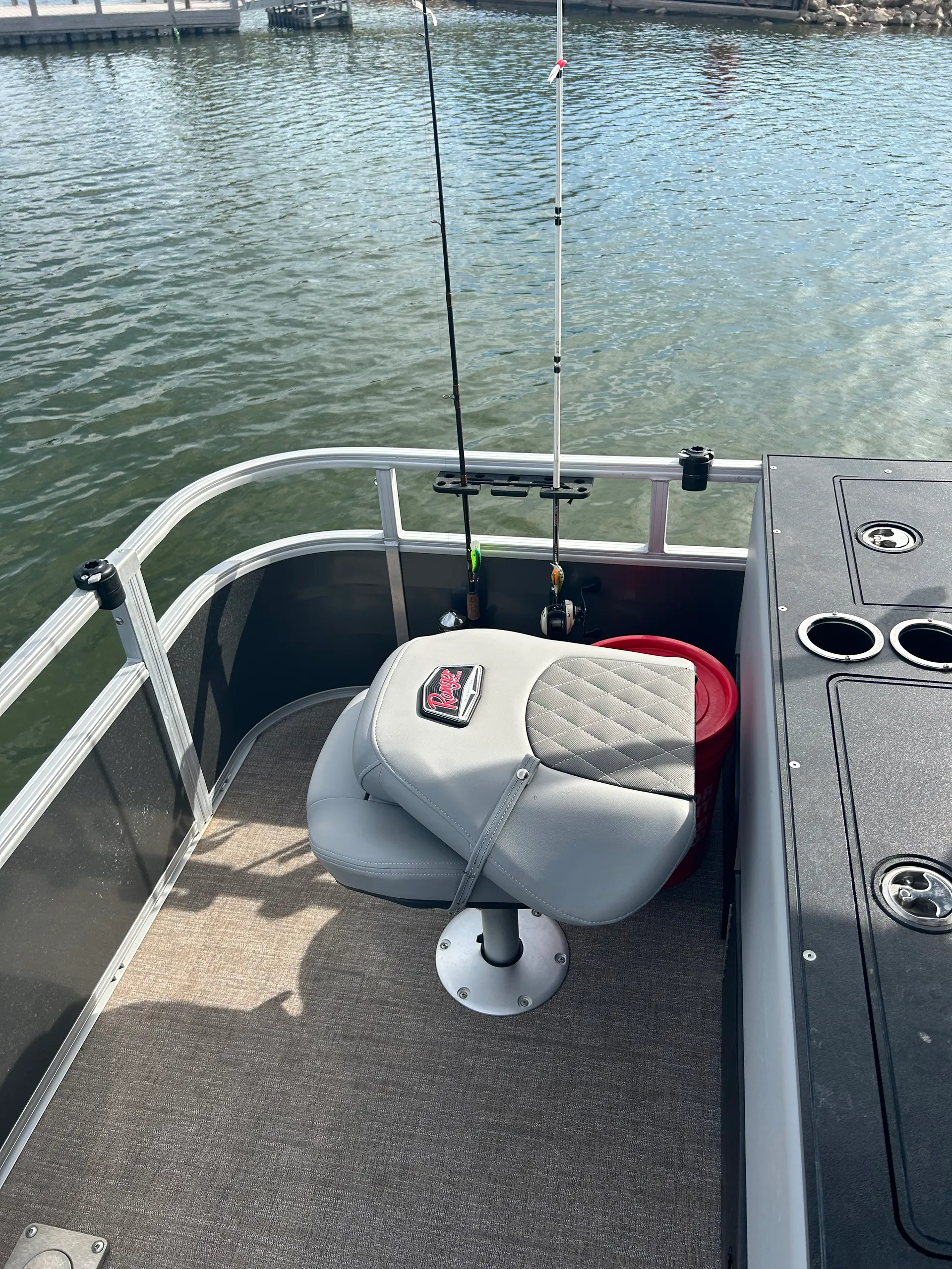 RANGER BOATS (AR) 220FC in Blanchard, OK — photo 5