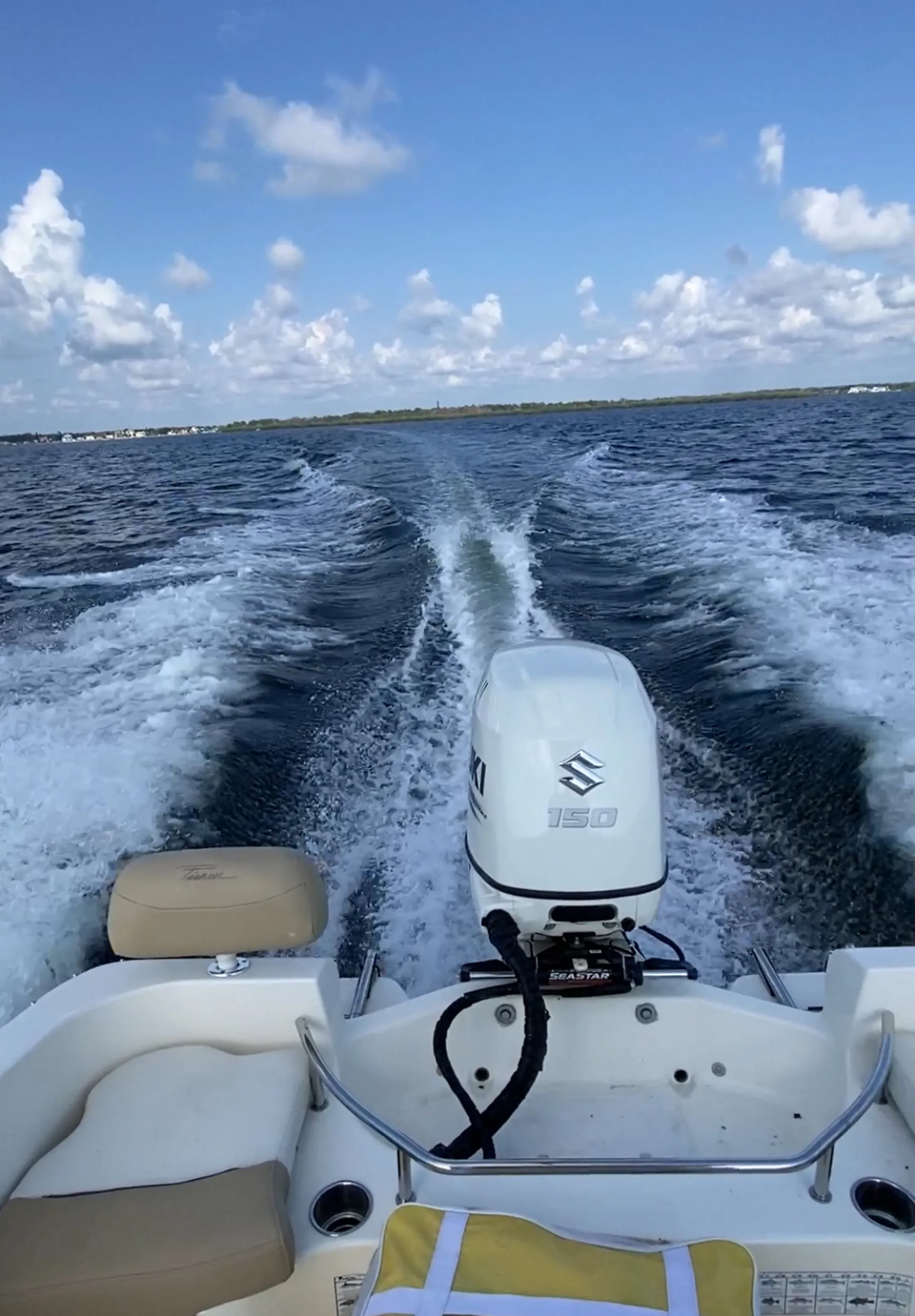 New! Deluxe Center Console Ideal For Cruising! 