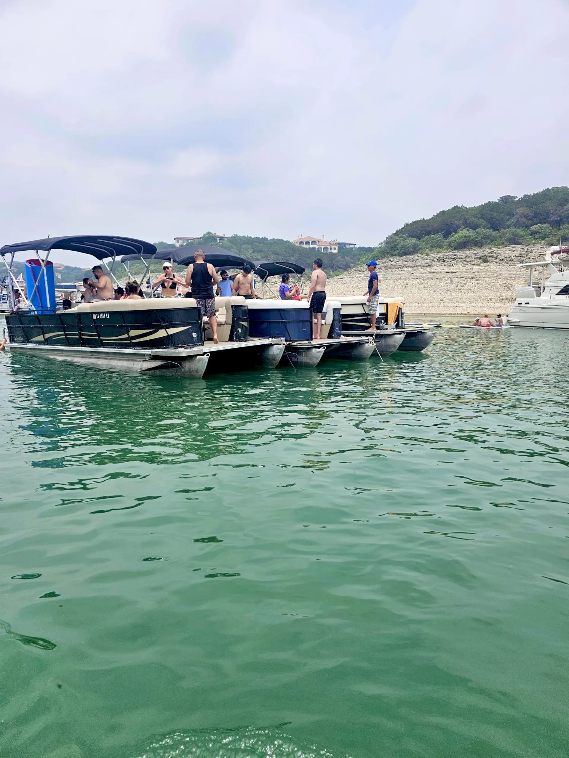 Beautiful and Luxurious Bentley Blue Pontoon for 15 passengers 