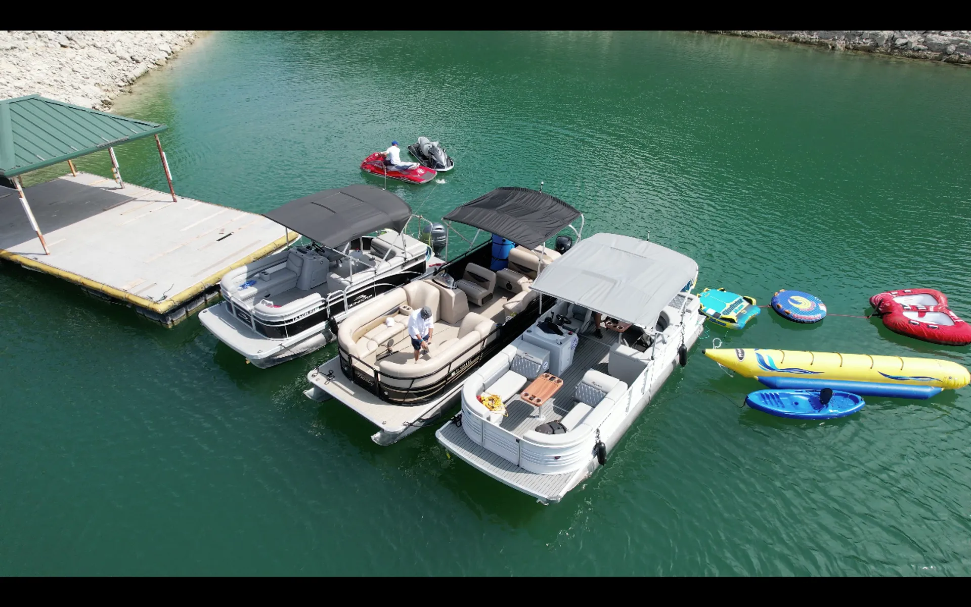 Luxury Bentley Black Pontoon for 15 passengers 