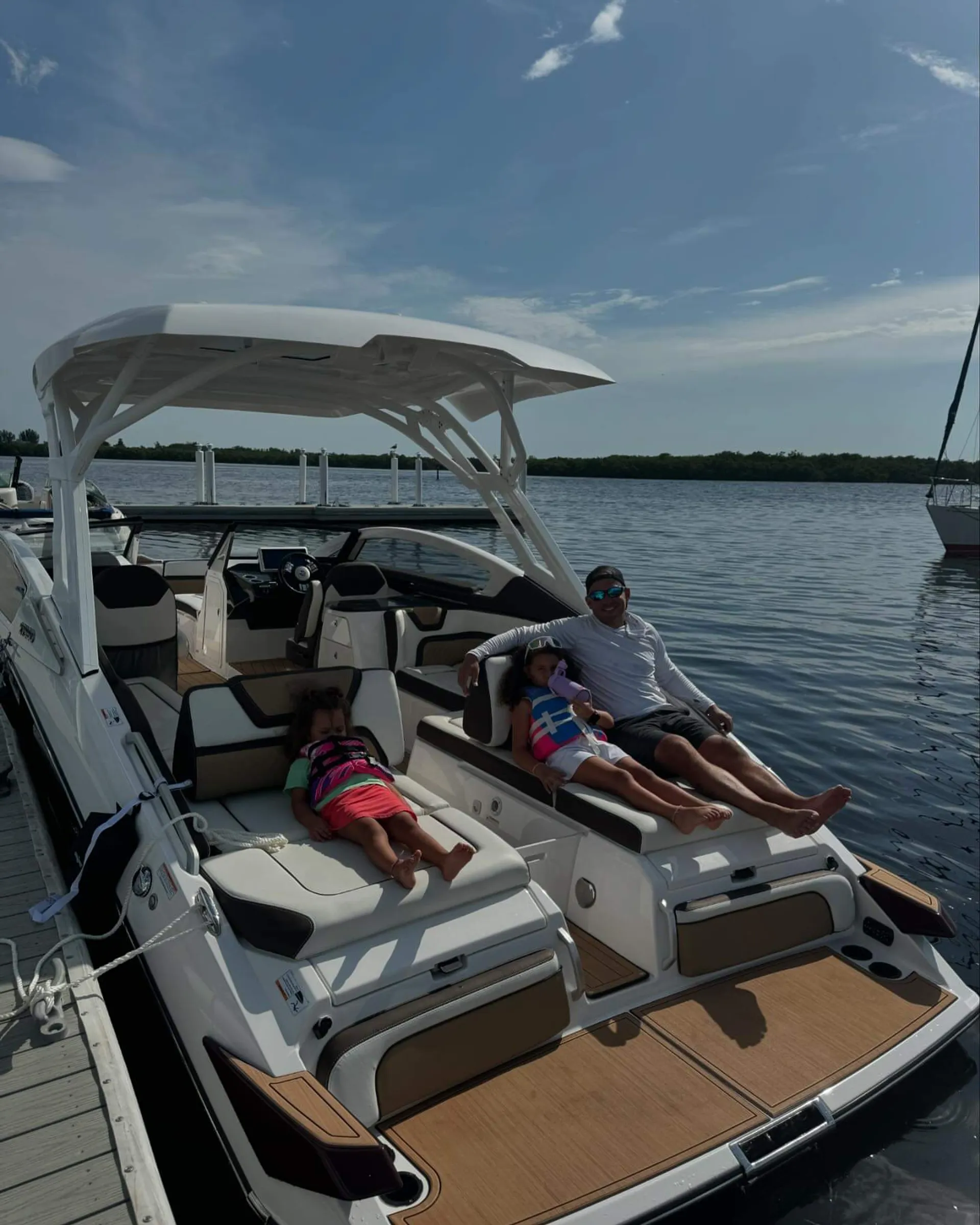 SUN AND FUN! SAND BAR HOPPING IN STYLE