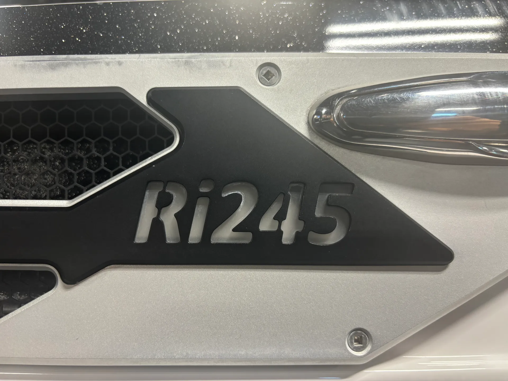 2023 Centurion Ri245 - Luxury Wake Surf Boat