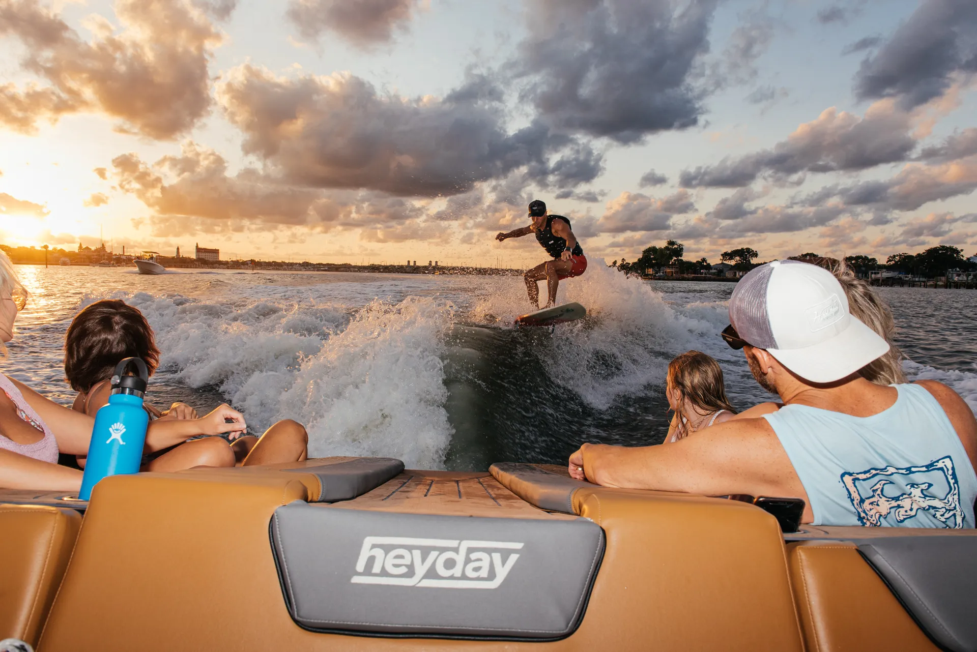 Let's Ride! Fun on the Water! Watersports tour<br/>