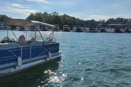 Lake Lanier Cruising and Tubing