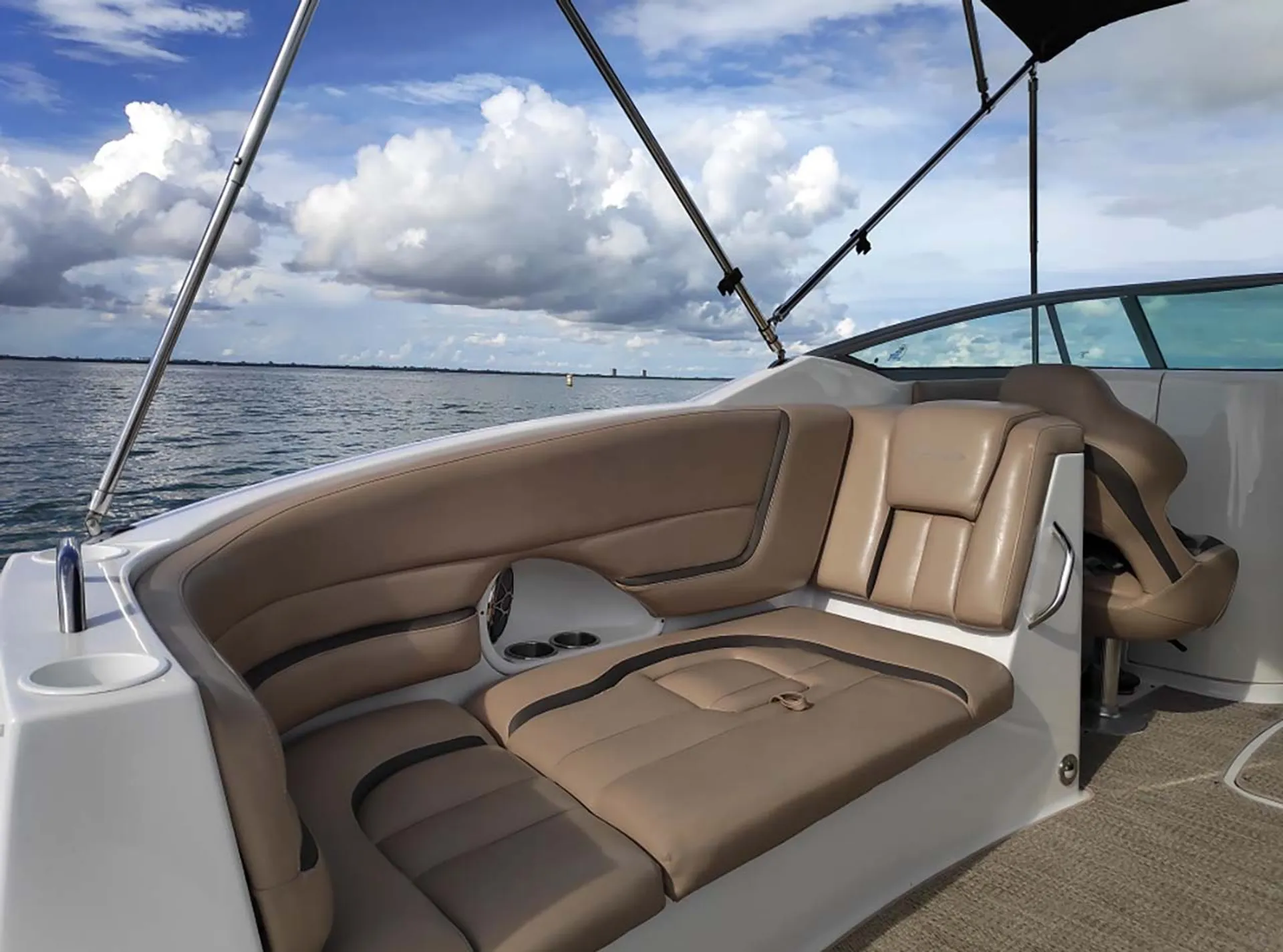 Hurricane Boats 2690 in Cape Coral, FL — photo 5
