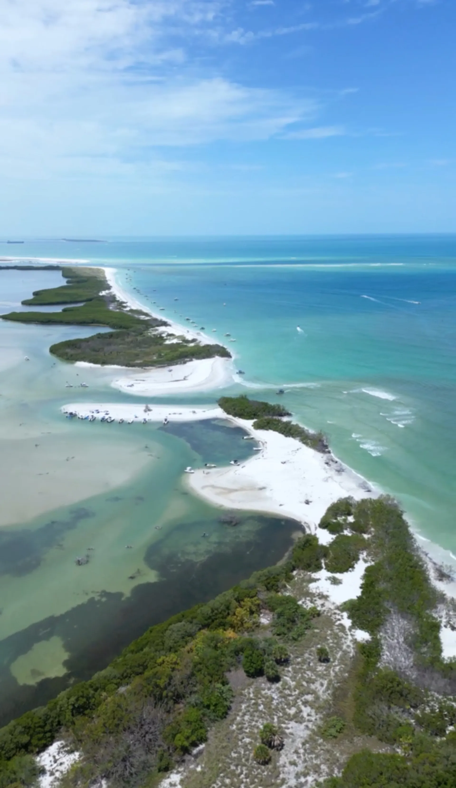 Luxurious Leopard 40 Catamaran with Water Toys/Paddle Boards Included