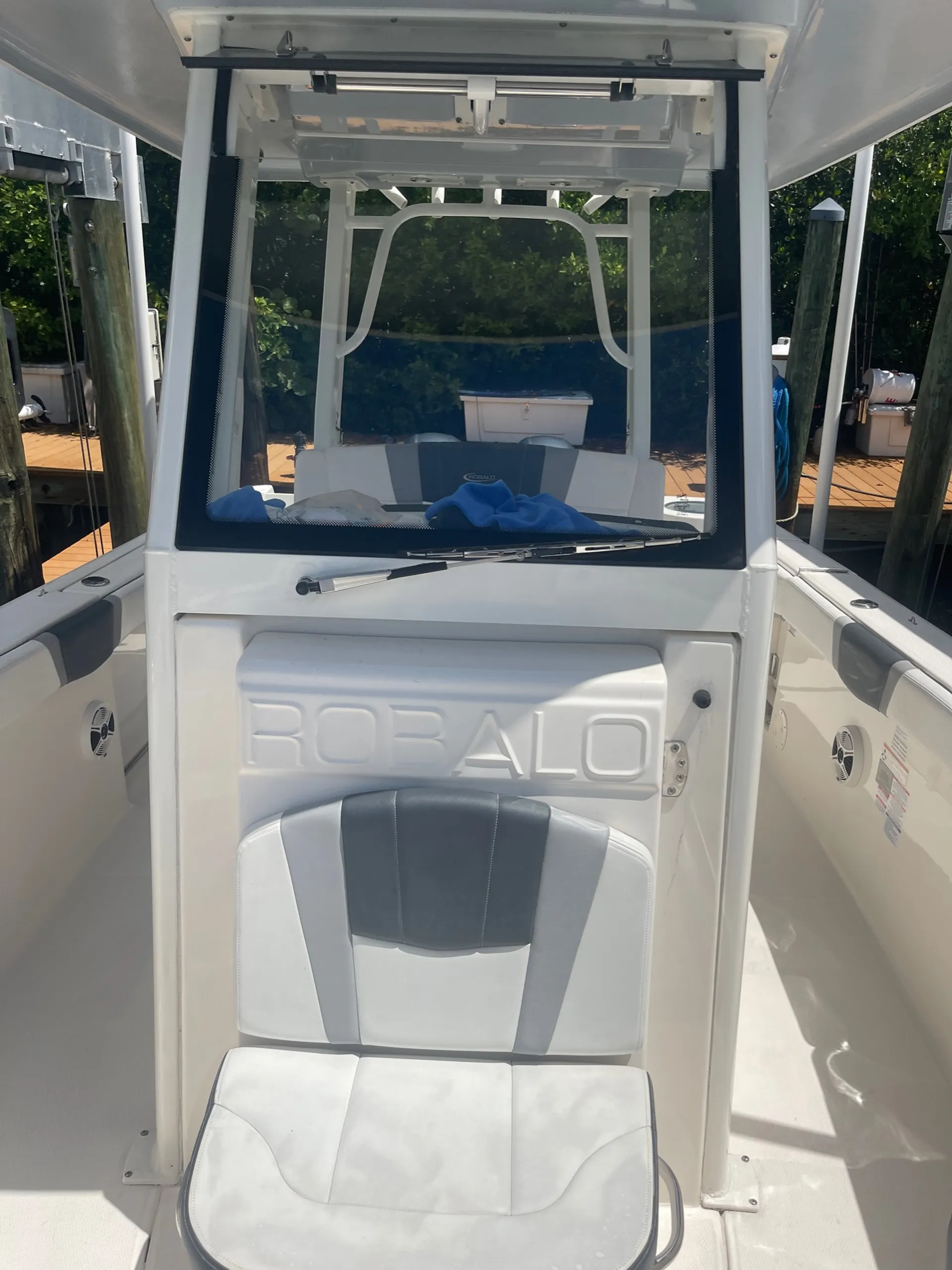 Pro-Line Boats 26 Super Sport in Gulfport, FL — photo 3