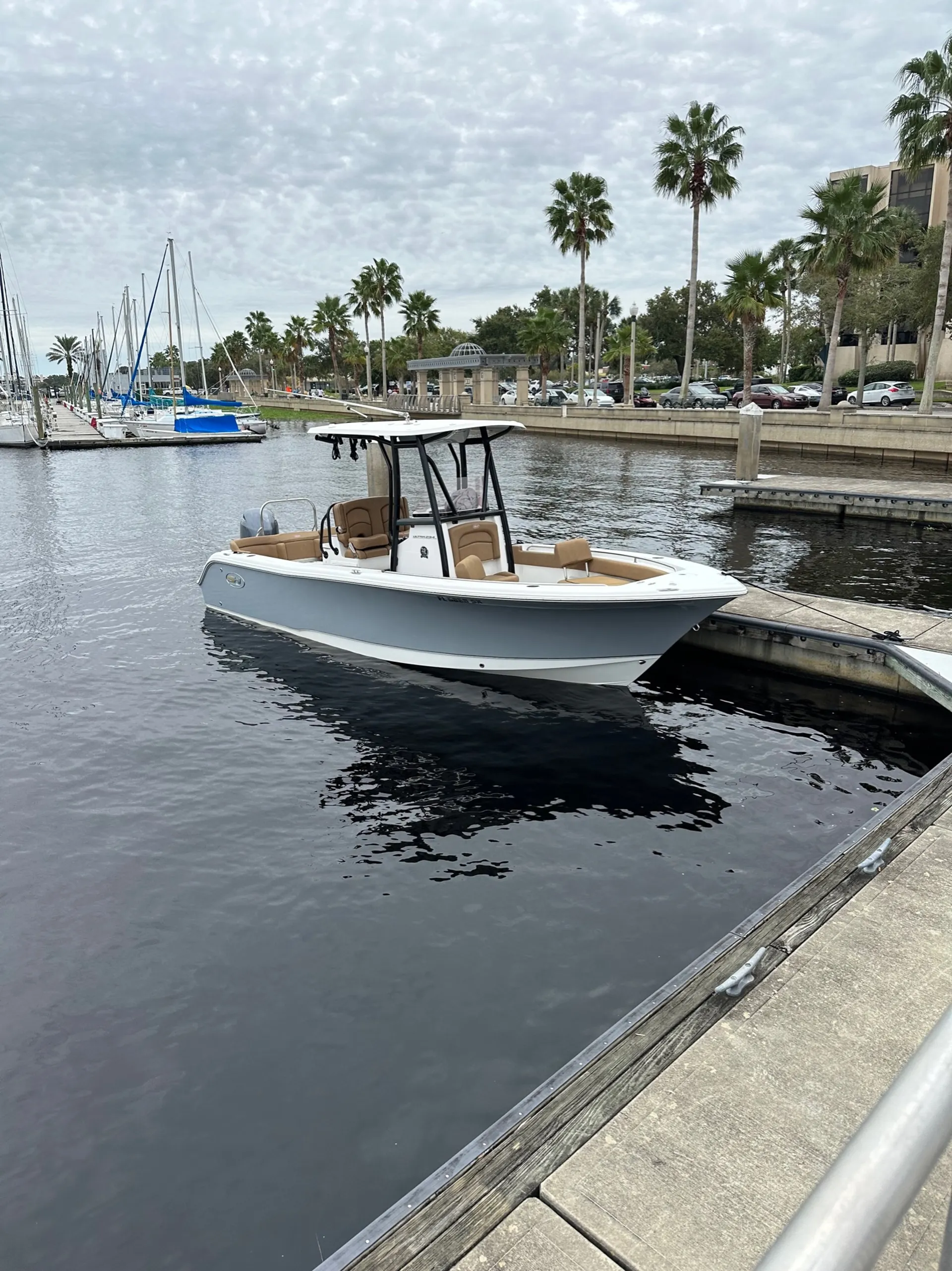 Delivery Available-2021 SEA HUNT ULTRA 234  Amazing Boat & Family Fun!