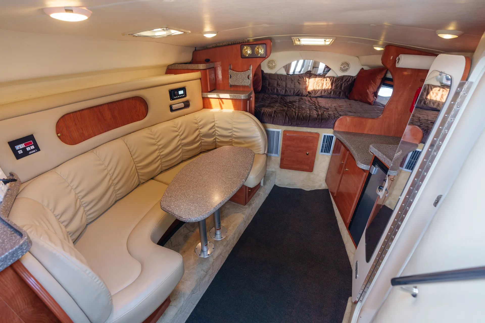 Visit the Chicago Playpen! - 34' Rinker Fiesta Vee Yacht