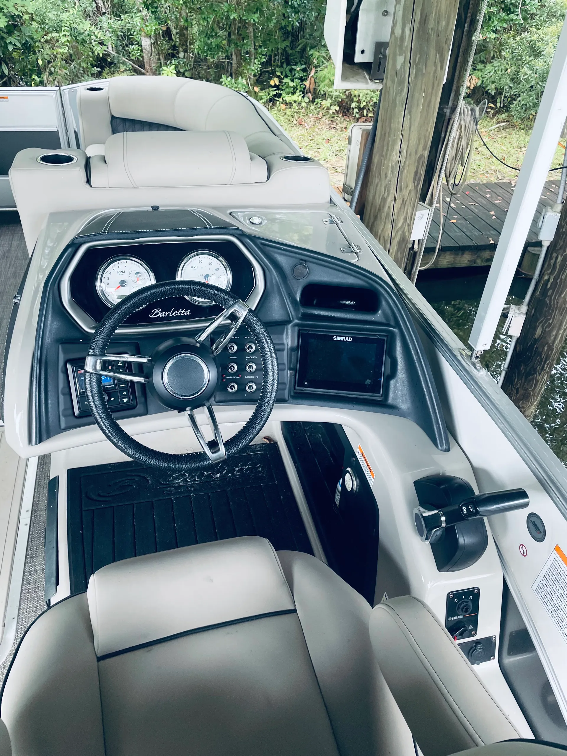 BARLETTA BOATS L21QC TRITOON in Gulf Shores, AL — photo 4