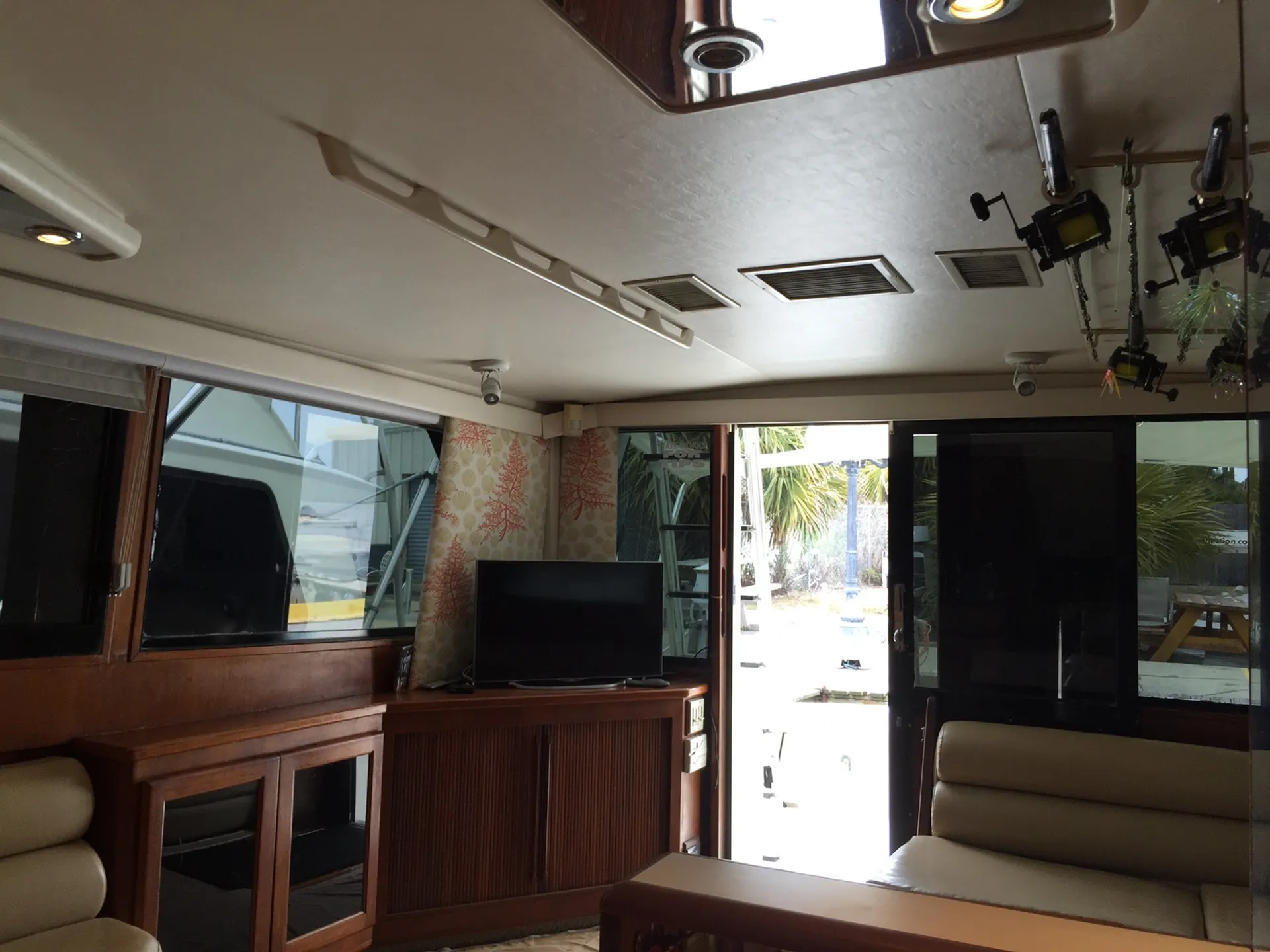 VIKING YACHT 47 CONVERTIBLE in Panama City Beach, FL — photo 6