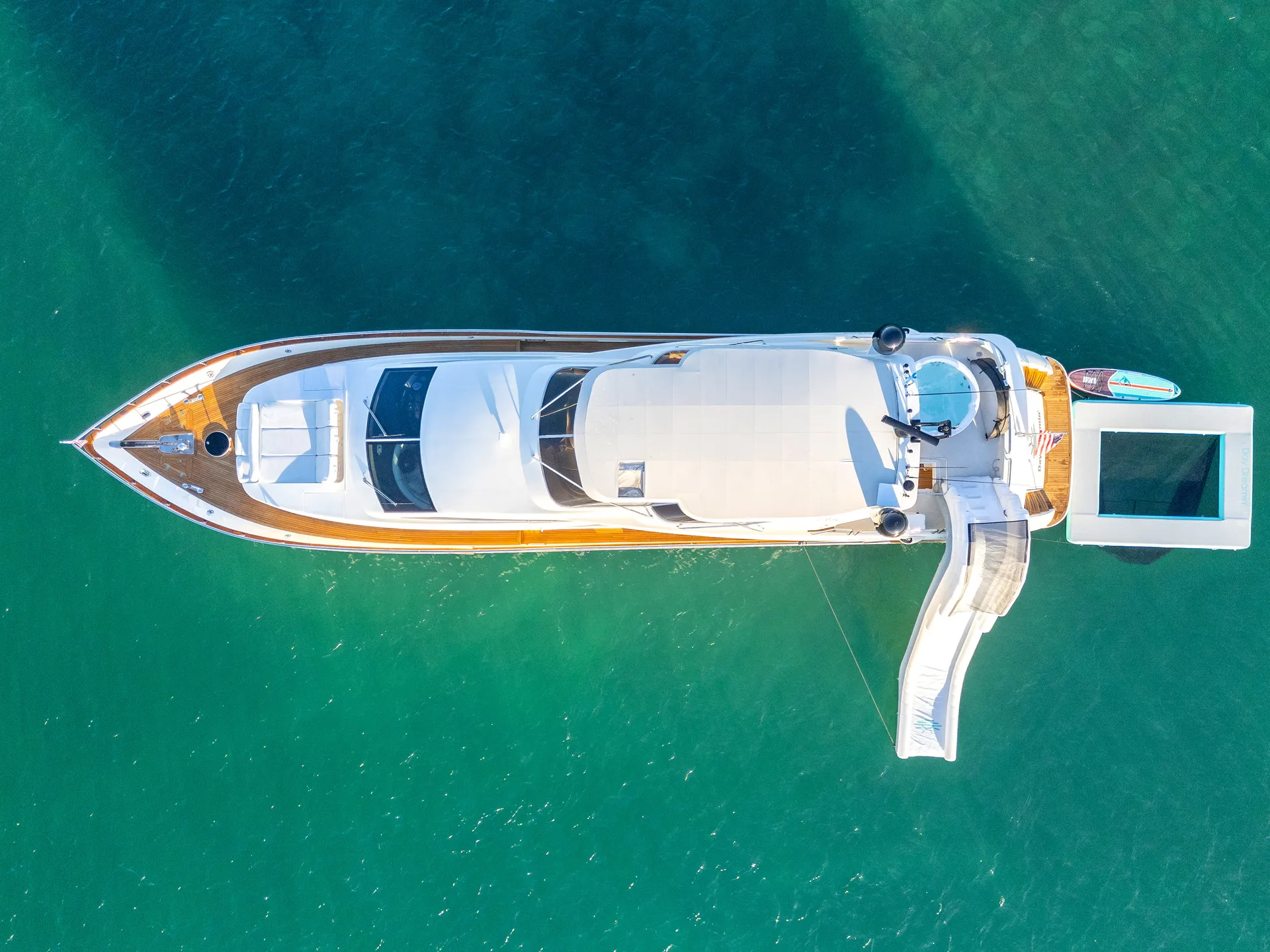 85' Luxury Ultimate Azimut , JACUZZI INCLUDED