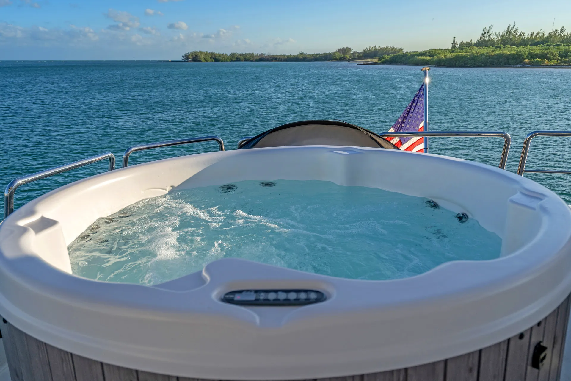 85' Luxury Ultimate Azimut , JACUZZI INCLUDED