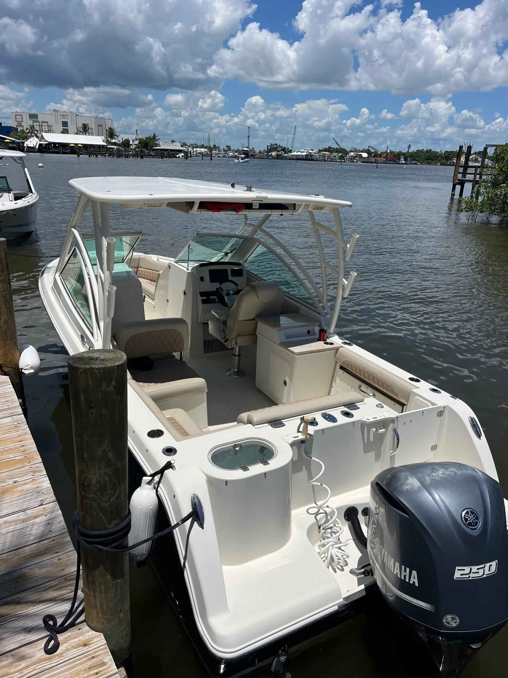 Luxury 26' Sailfish – Fishing, Island Hopping & Dolphin Tours in SW Fl