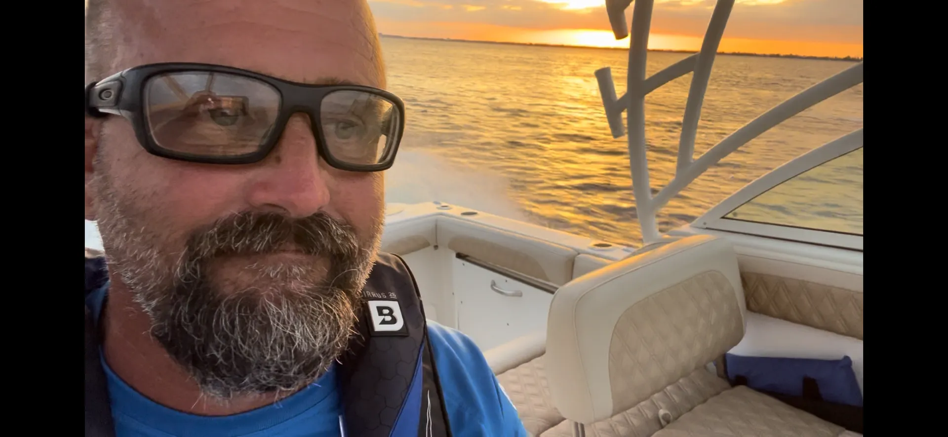 Luxury 26' Sailfish – Fishing, Island Hopping & Dolphin Tours in SW Fl