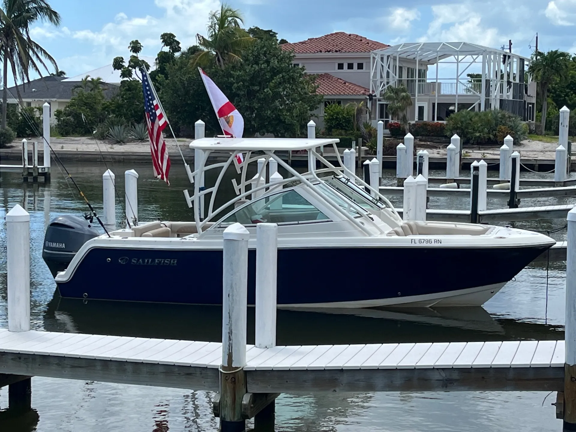 Luxury 26' Sailfish – Fishing, Island Hopping & Dolphin Tours in SW Fl