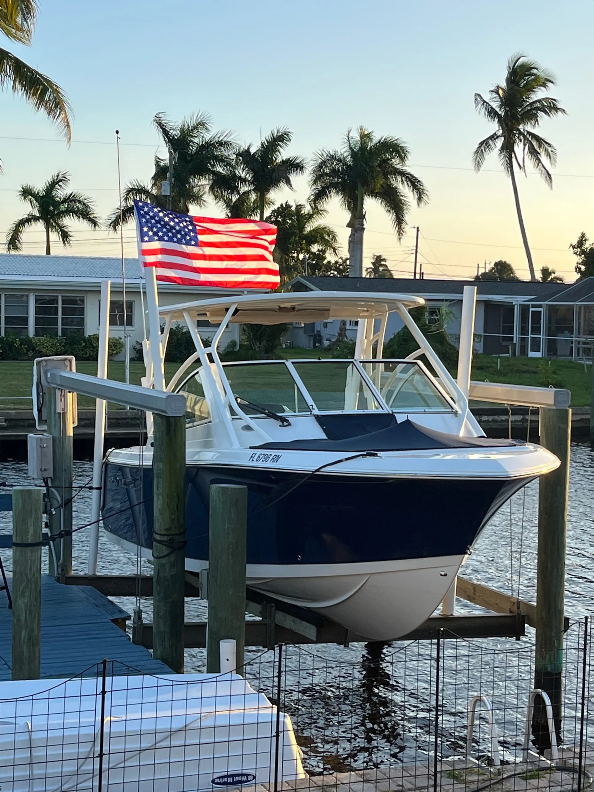 Luxury 26' Sailfish – Fishing, Island Hopping & Dolphin Tours in SW Fl