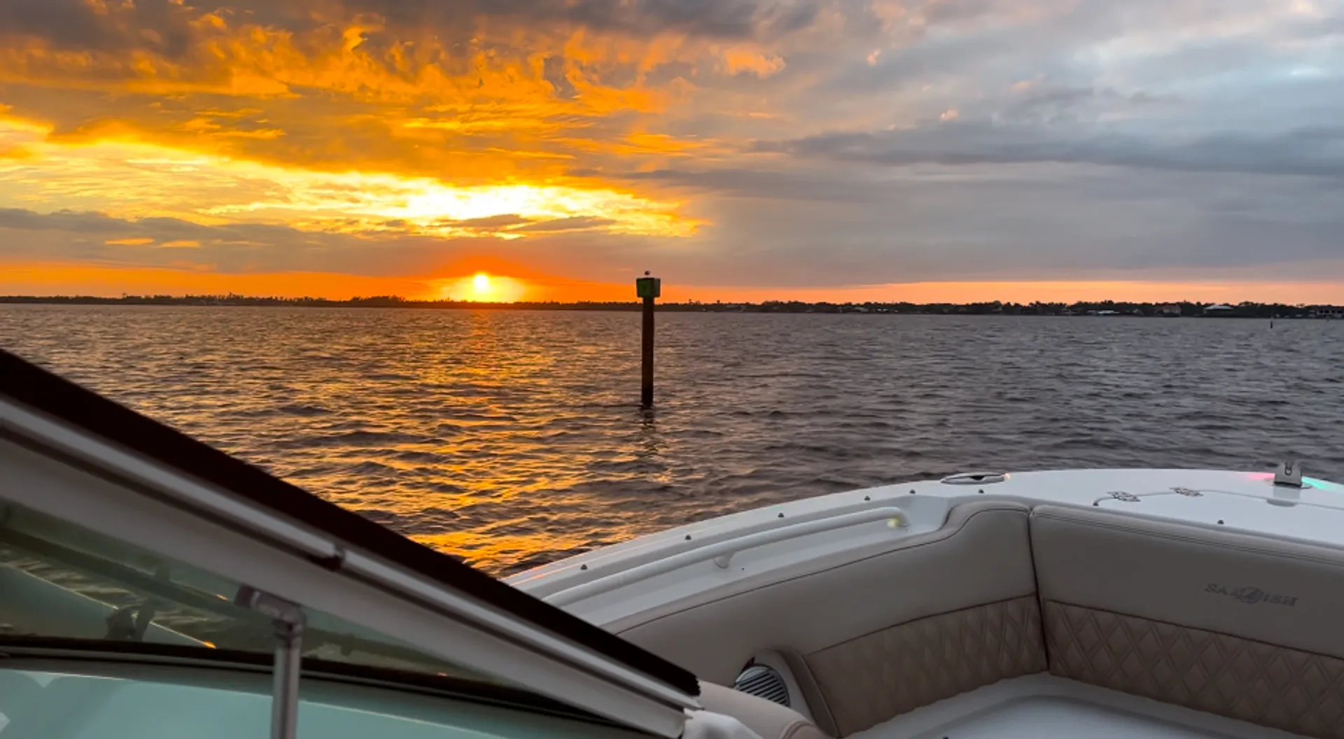 Luxury 26' Sailfish – Fishing, Island Hopping & Dolphin Tours in SW Fl