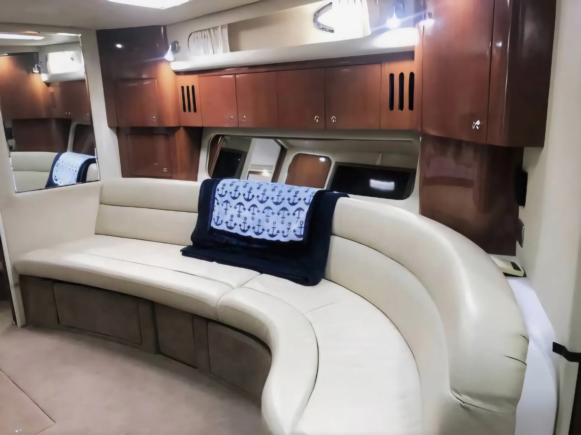 Cruise Fort Lauderdale in Style: Charter This Stunning 45' Sea Ray 
