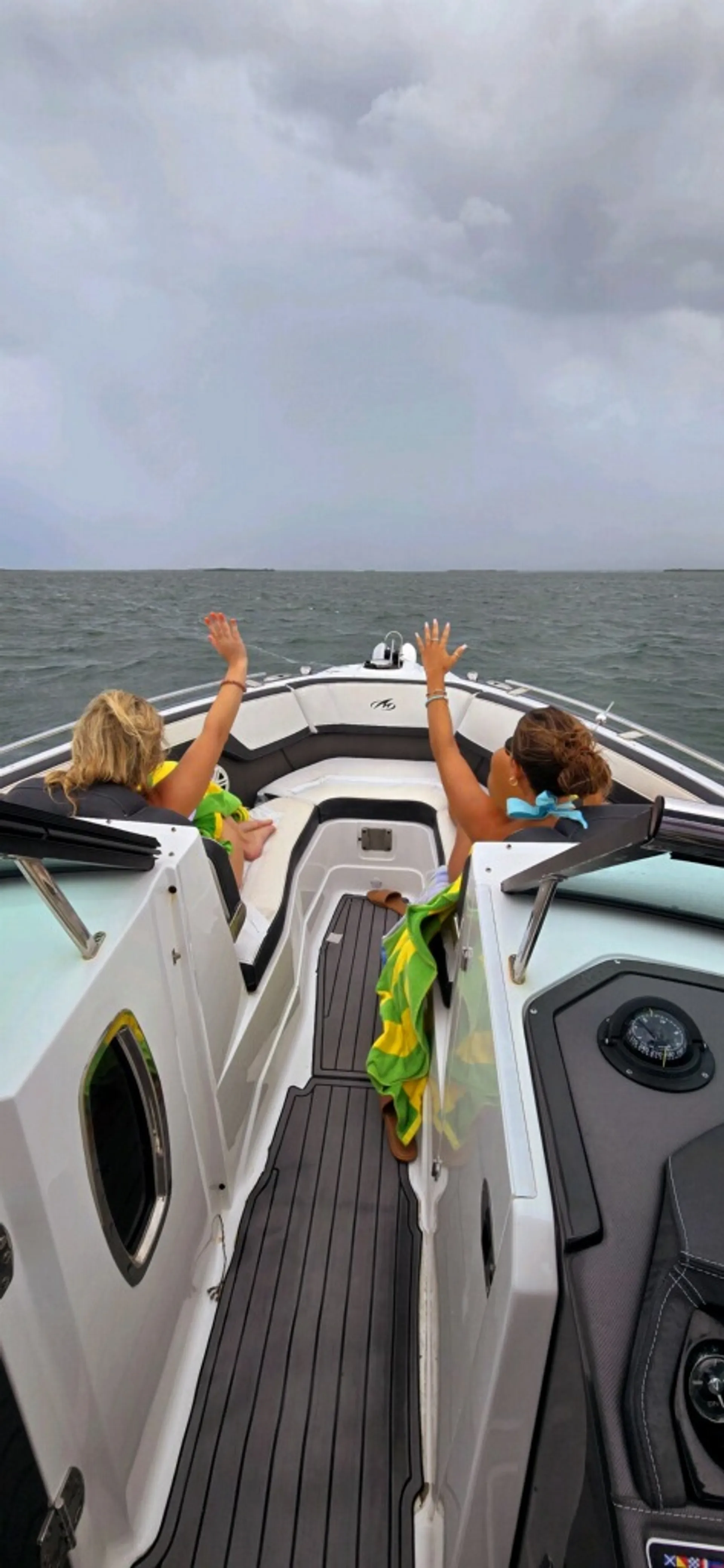 More speed, spacious comfort and elegant style ... best time ever!