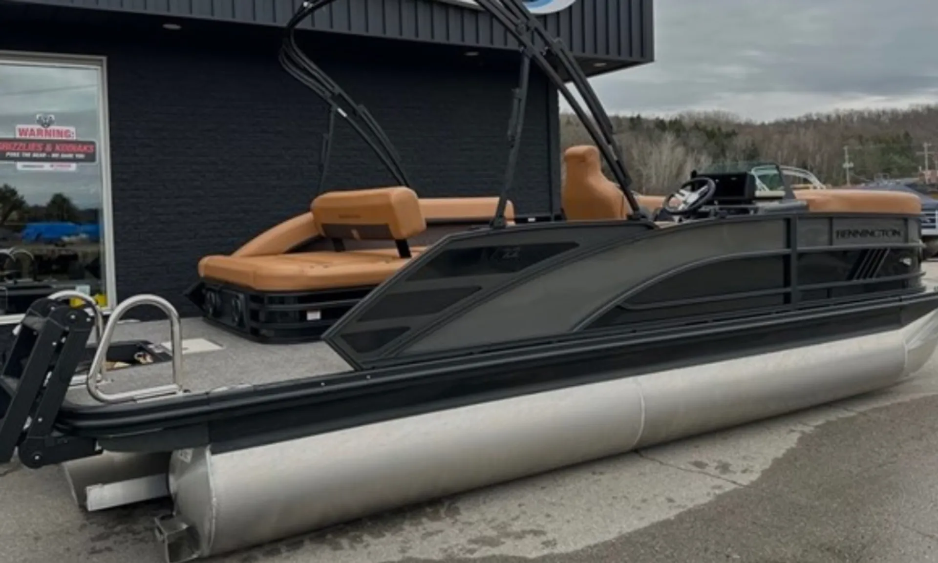 BENNINGTON MARINE 24 RTFBA in South Lake Tahoe, CA — photo 3