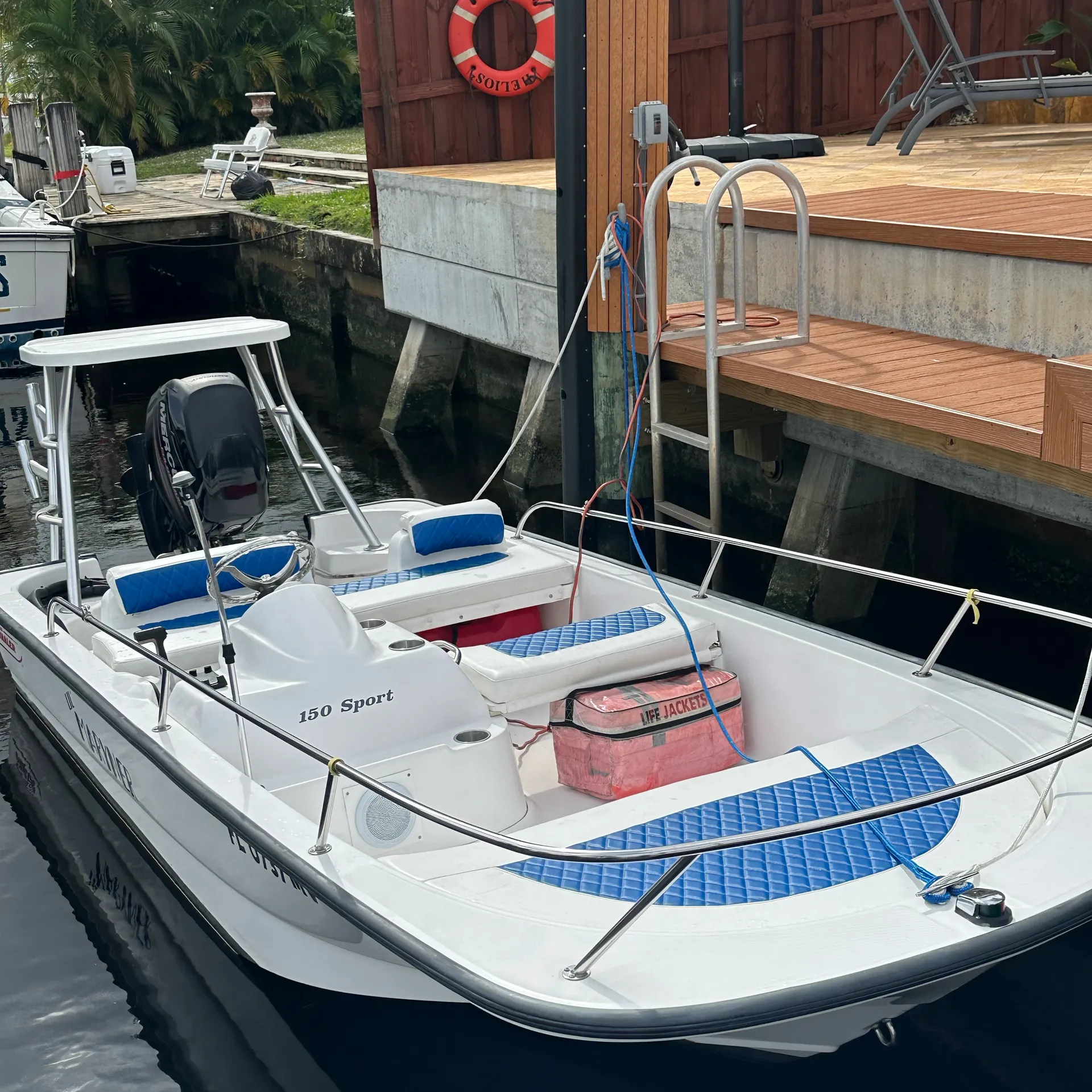 BOSTON WHALER 150 SPORT  in Fort Lauderdale, FL — photo 2