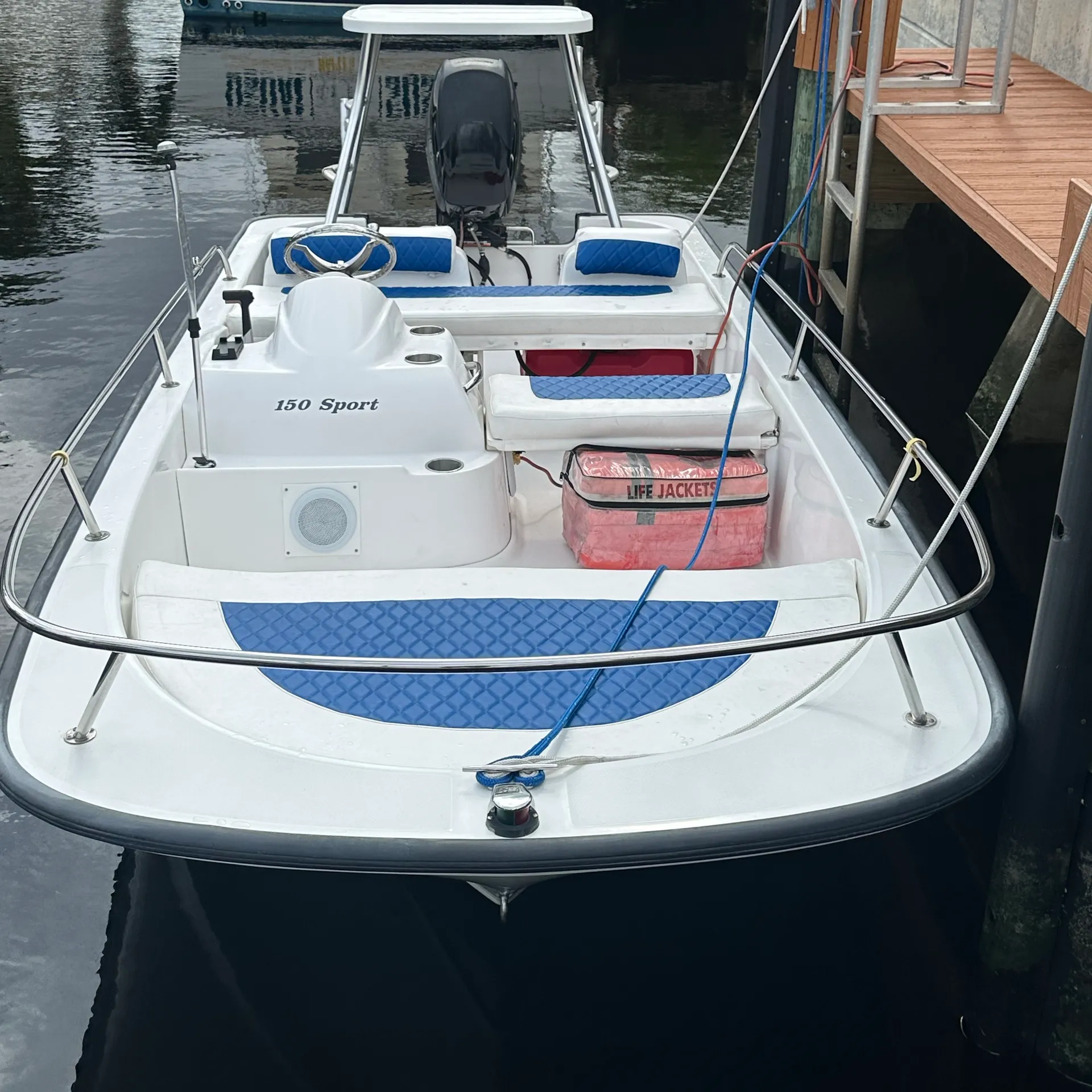 BOSTON WHALER 150 SPORT  in Fort Lauderdale, FL — photo 3