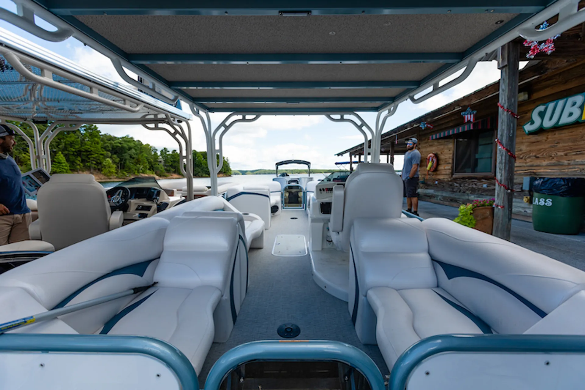 Our New  175 HP Aloha 26 Double Decker Pontoon - Kentucky!