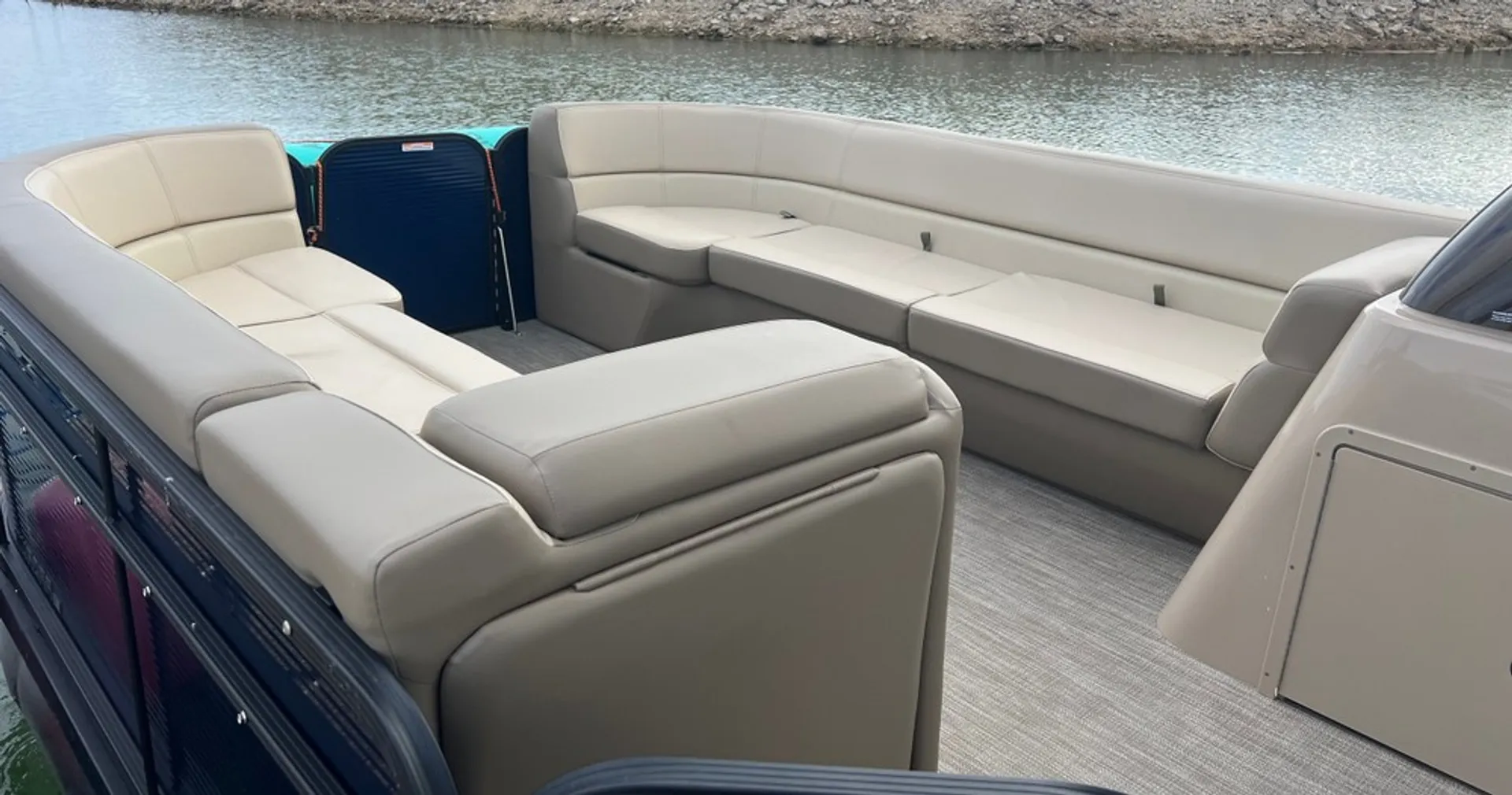 MANITOU PONTOON 25 ENCORE RF VP TRITOON in Austin, TX — photo 5