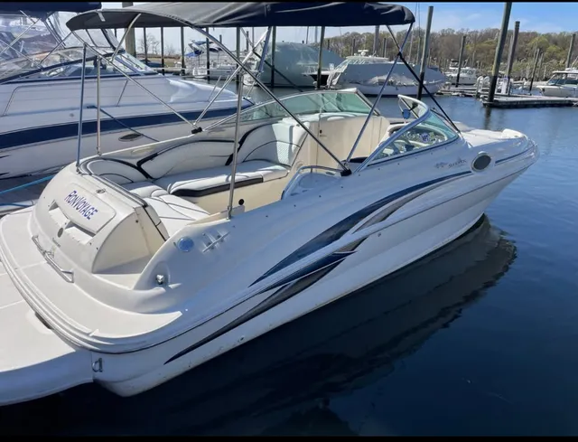 Rent a SEA RAY BOATS bow rider in Glen Cove, NY near me