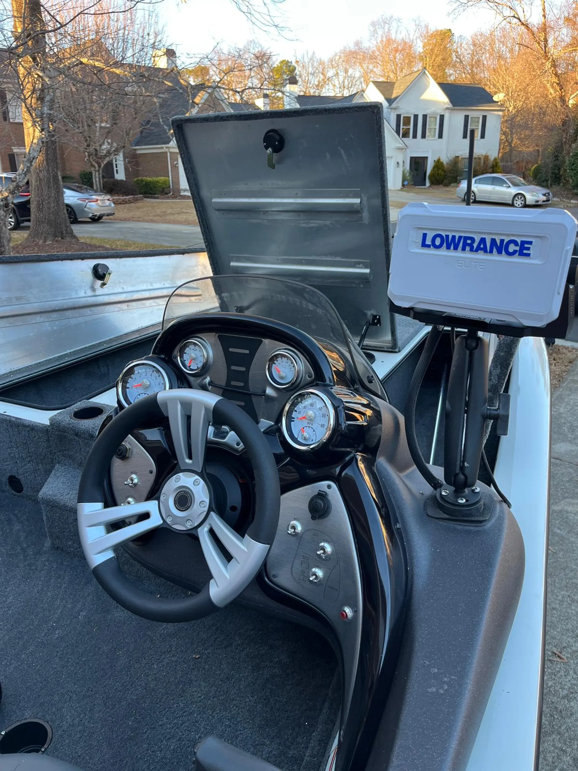 TRACKER BY TRACKER MARINE PRO TEAM 190 TX W/115ELPT PRO XS W/TRLR in Powder Springs, GA — photo 6