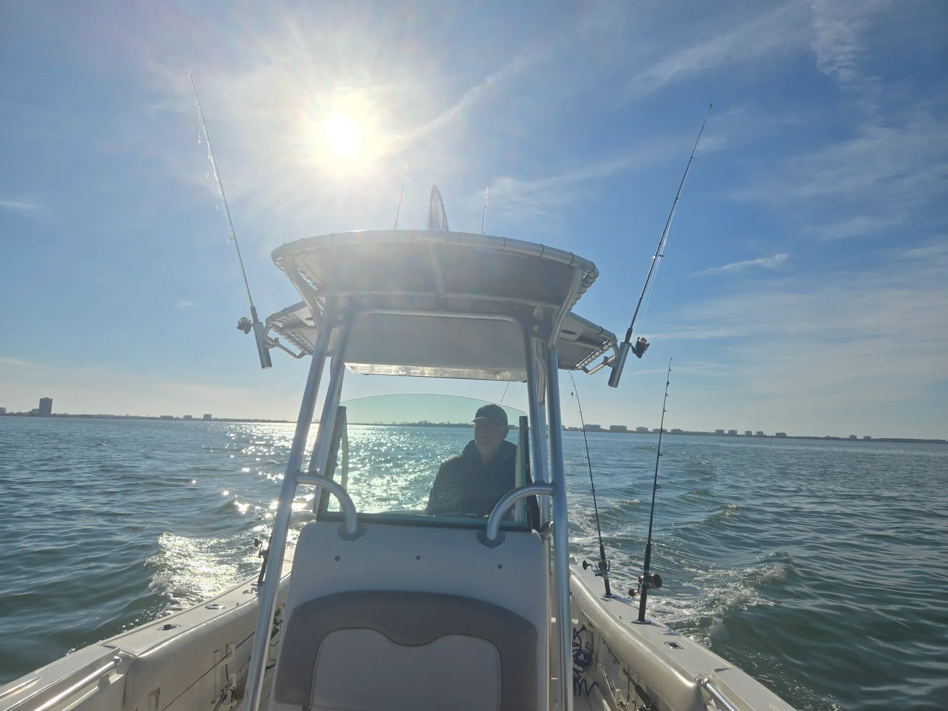 23ft. Mako Center Console - Fish on!