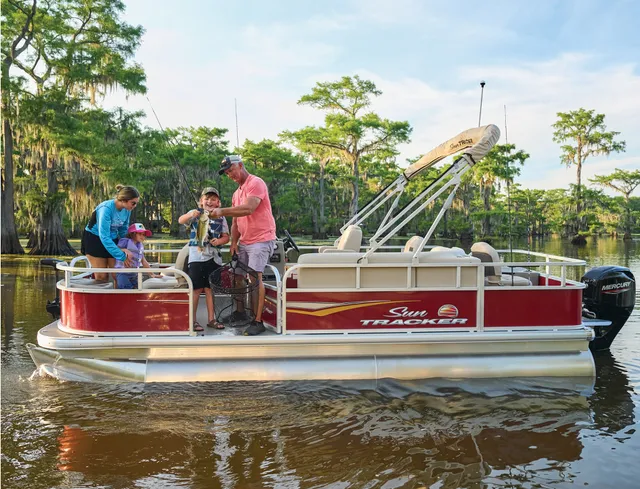 Rent a SUN TRACKER pontoon in Gordonville, TX near me