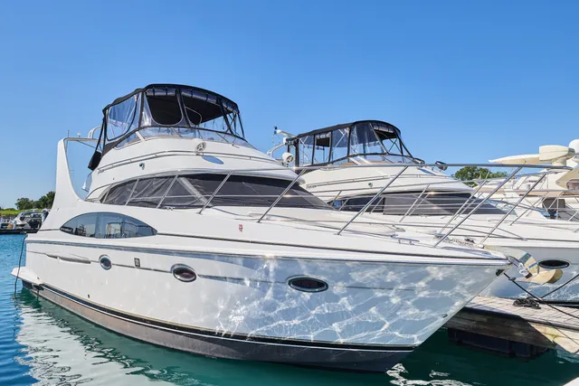 Rent a CARVER YACHTS flybridge in Chicago, IL near me