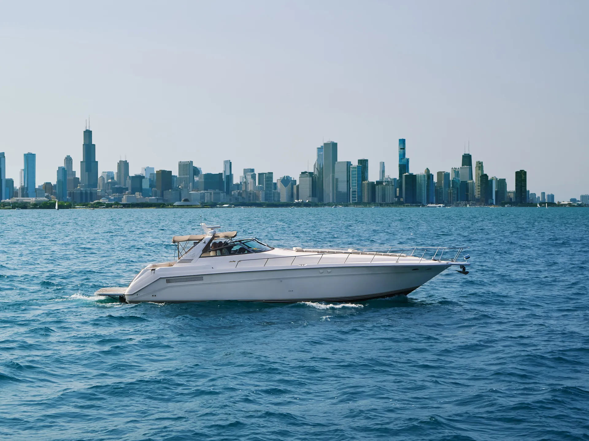 SEA RAY BOATS 520 SUNDANCER in Chicago, IL — photo 3